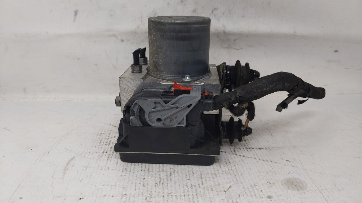 2013 Audi A5 Quattro Anti-Lock Brake ABS Pump Module Actuator OEM P/N:8K0 614 517GM 8K0 907 379 CK Fits OEM Used Auto Parts 