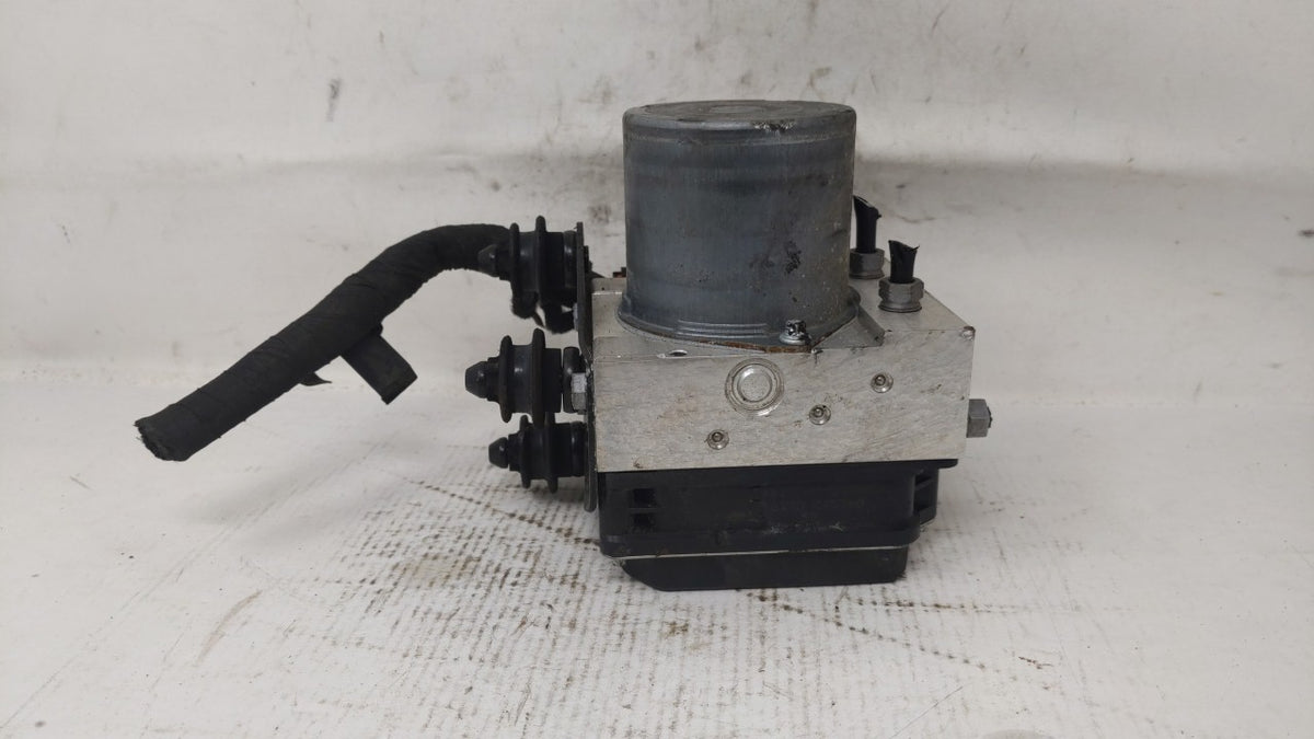 2013 Audi A5 Quattro Anti-Lock Brake ABS Pump Module Actuator OEM P/N:8K0 614 517GM 8K0 907 379 CK Fits OEM Used Auto Parts 