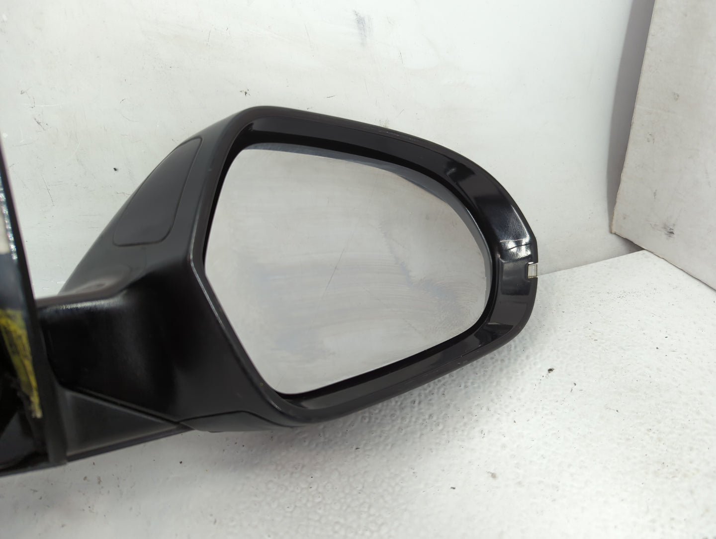 2013 Audi A6 Passenger Side View Mirror - Right Door Mirror OEM Used - Oemusedautoparts1.com