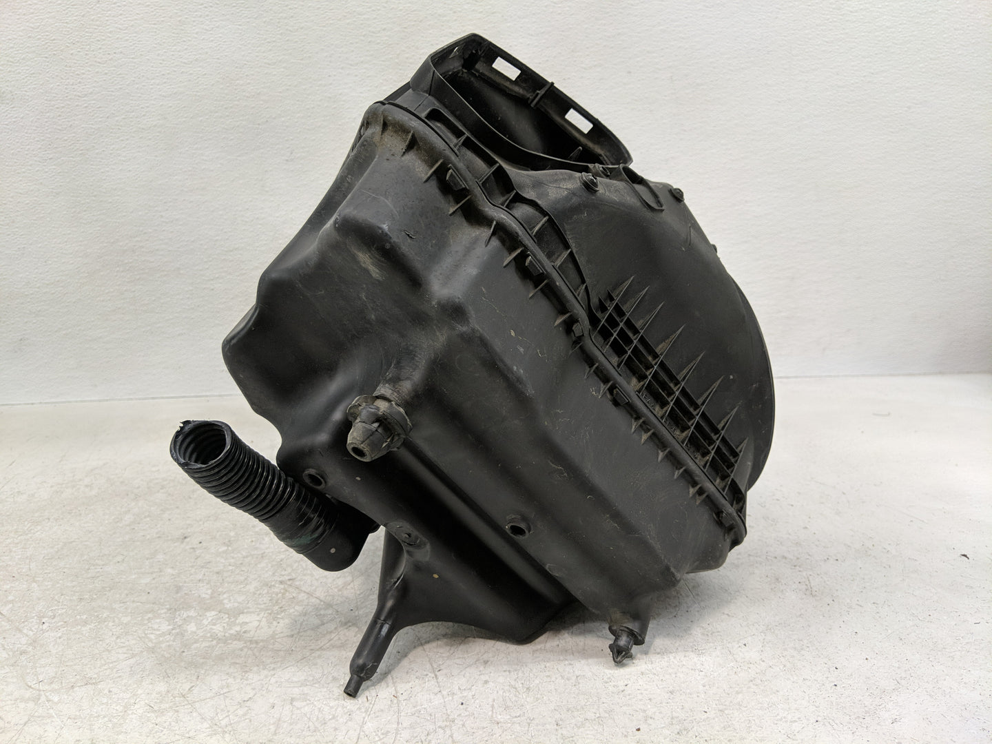 2016-2016 Audi A6 Air Cleaner Intake-duct Hose Tube - Oemusedautoparts1.com