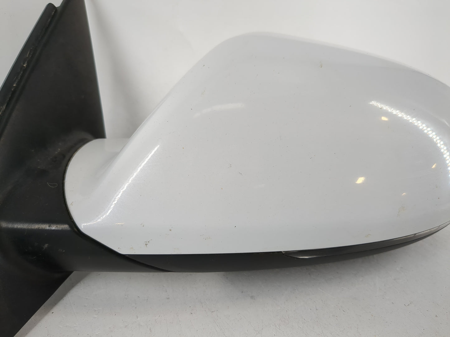 2012-2013 Audi A6 Driver Side View Mirror - Left Door Mirror OEM Used - Oemusedautoparts1.com