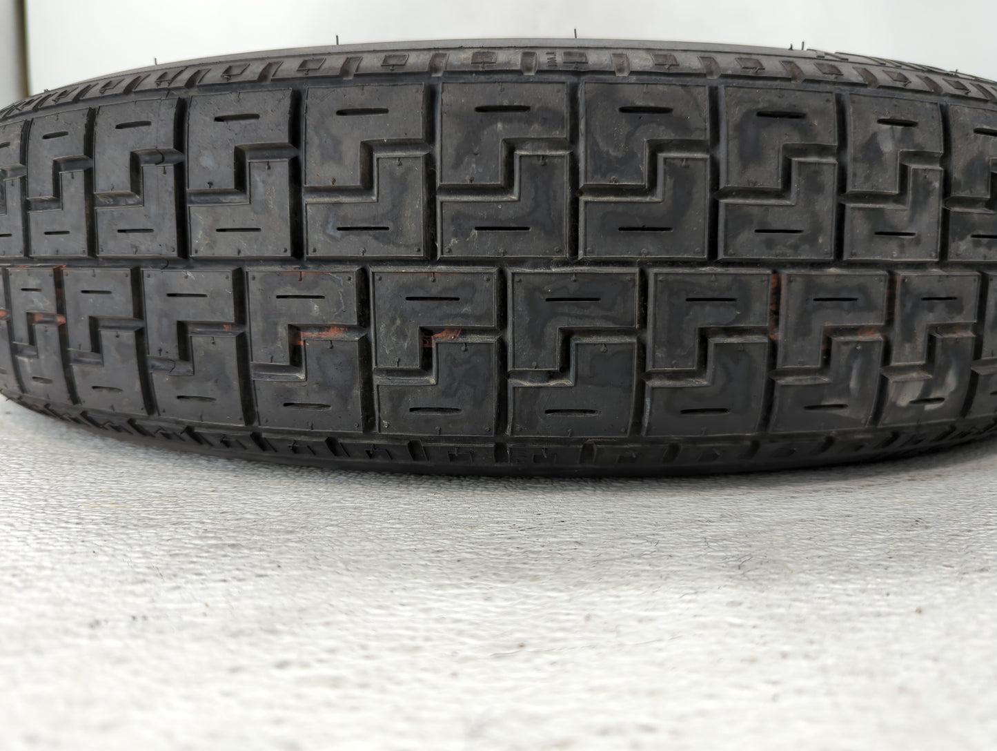 2012-2018 Audi A6 Spare Donut Tire Wheel Rim Oem - Oemusedautoparts1.com