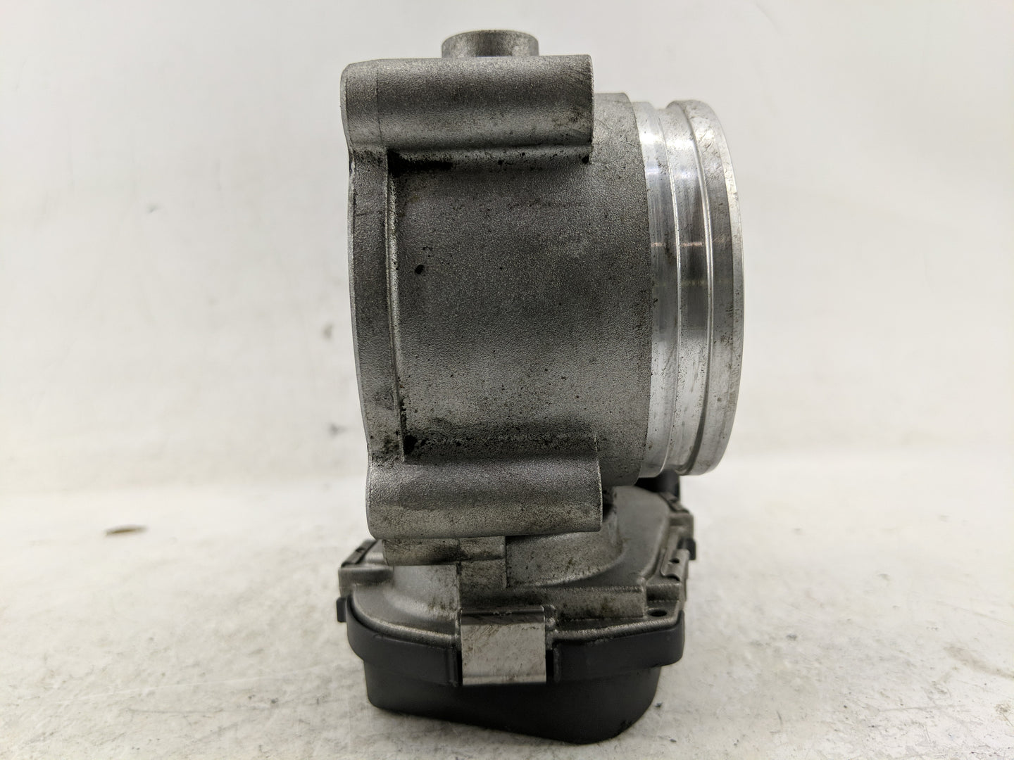 2009-2018 Audi A6 Throttle Body P/N:06E 133 062 G Fits Fits 2008 2009 2010 2011 2012 2013 2014 2015 2016 2017 2018 2019 OEM 