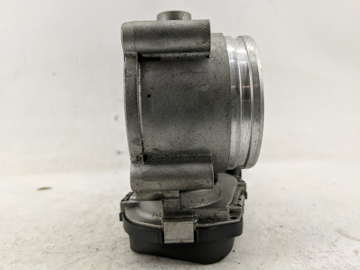 2009-2018 Audi A6 Throttle Body P/N:06E 133 062 G Fits Fits 2008 2009 2010 2011 2012 2013 2014 2015 2016 2017 2018 2019 OEM 
