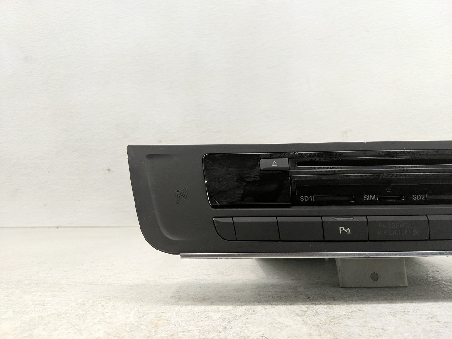 2012-2015 Audi A6 Radio AM FM Cd Player Receiver Replacement P/N:4G0 035 746 A 005WWDA0303 Fits Fits 2012 2013 2014 2015 OEM