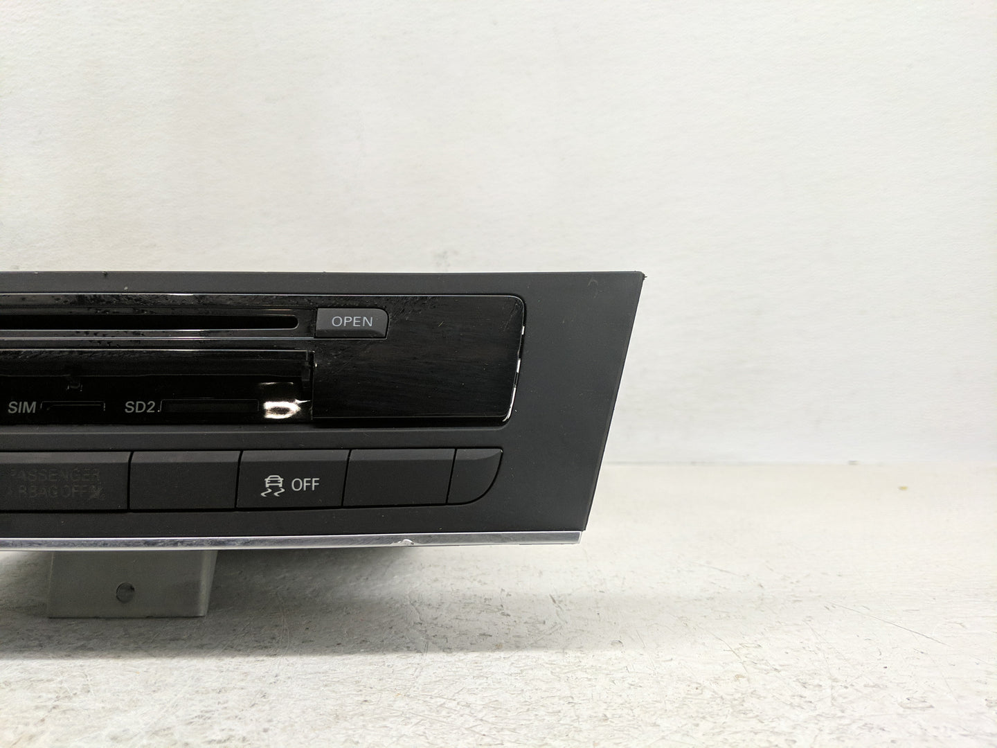 2012-2015 Audi A6 Radio AM FM Cd Player Receiver Replacement P/N:4G0 035 746 A 005WWDA0303 Fits Fits 2012 2013 2014 2015 OEM