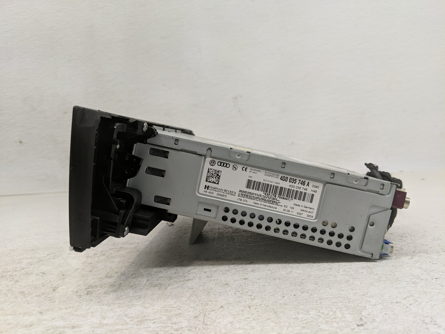 2012-2015 Audi A6 Radio AM FM Cd Player Receiver Replacement P/N:4G0 035 746 A 005WWDA0303 Fits Fits 2012 2013 2014 2015 OEM
