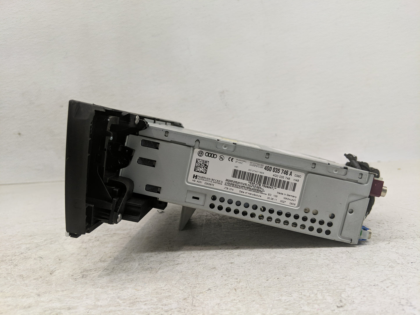 2012-2015 Audi A6 Radio AM FM Cd Player Receiver Replacement P/N:4G0 035 746 A 005WWDA0303 Fits Fits 2012 2013 2014 2015 OEM