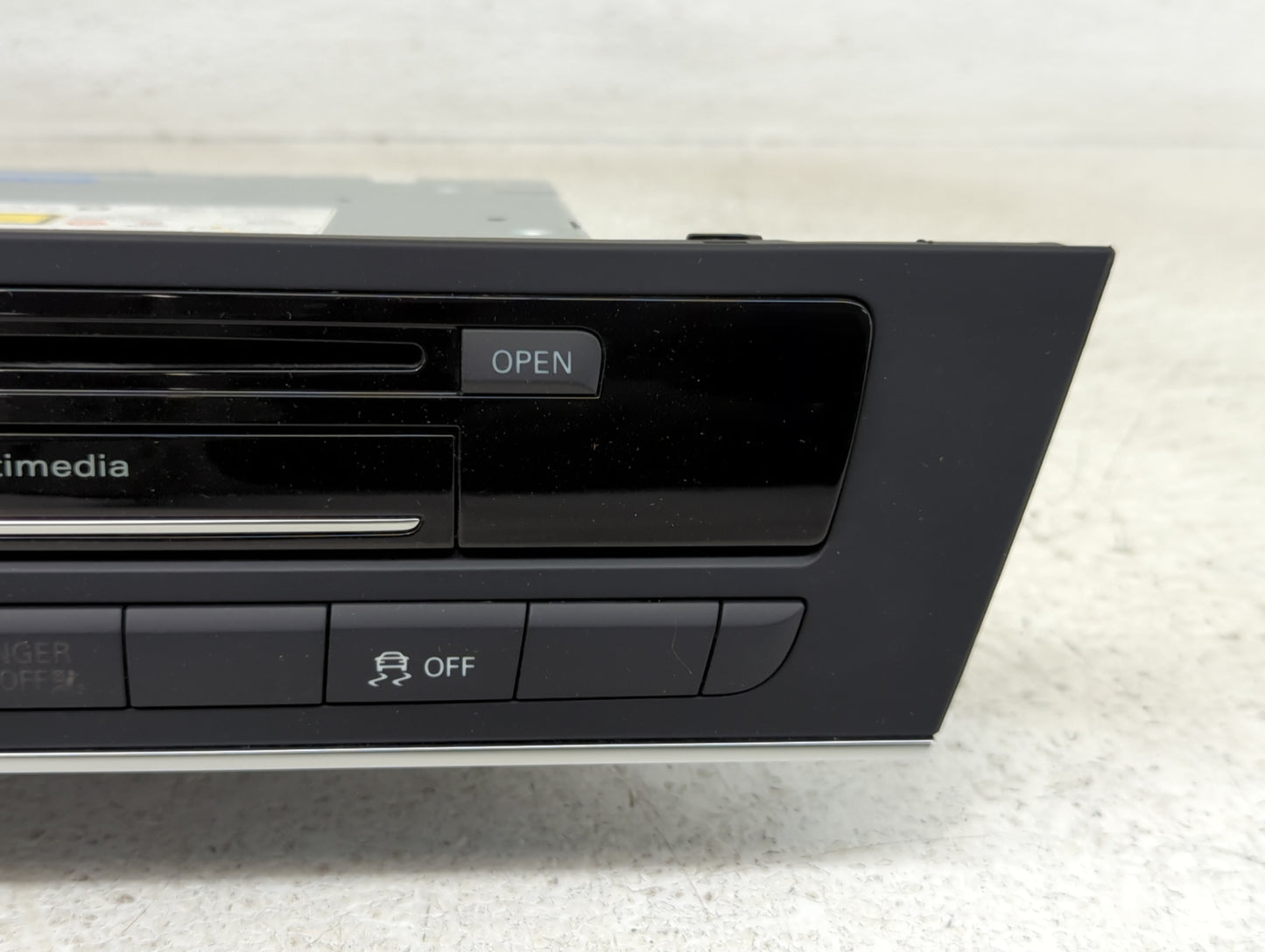 2012-2015 Audi A6 Radio AM FM Cd Player Receiver Replacement P/N:4G0035746D Fits Fits 2012 2013 2014 2015 OEM Used Auto Part