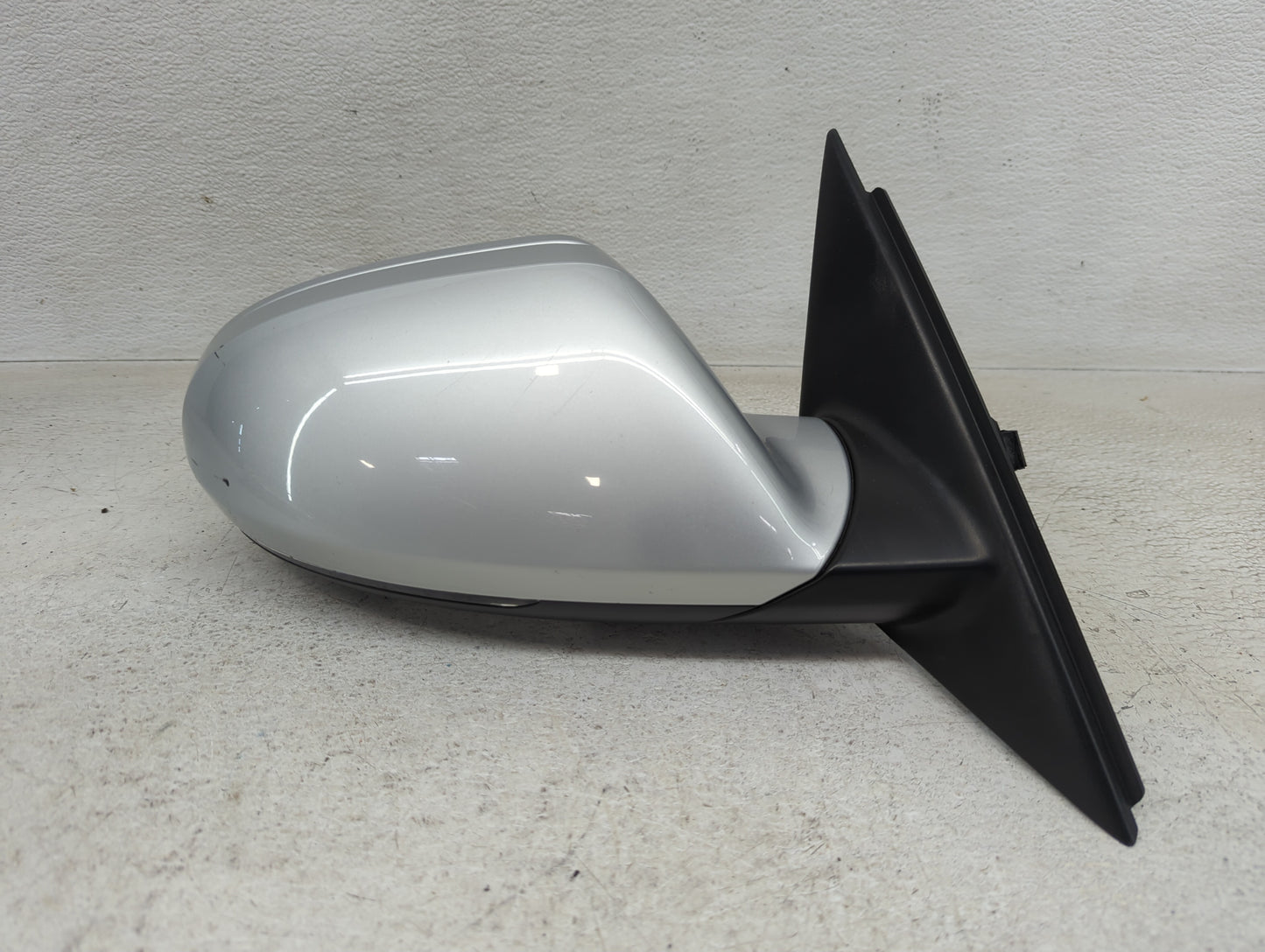 2012-2013 Audi A6 Passenger Right Side View Manual Door Mirror Silver - Oemusedautoparts1.com
