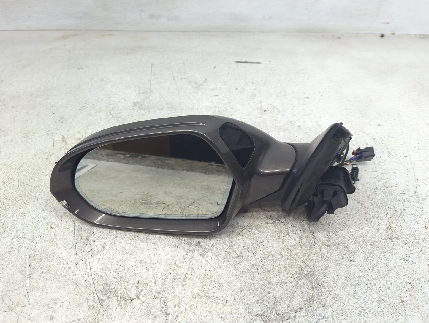 2012-2013 Audi A6 Driver Side View Mirror - Left Door Mirror OEM Used - Oemusedautoparts1.com