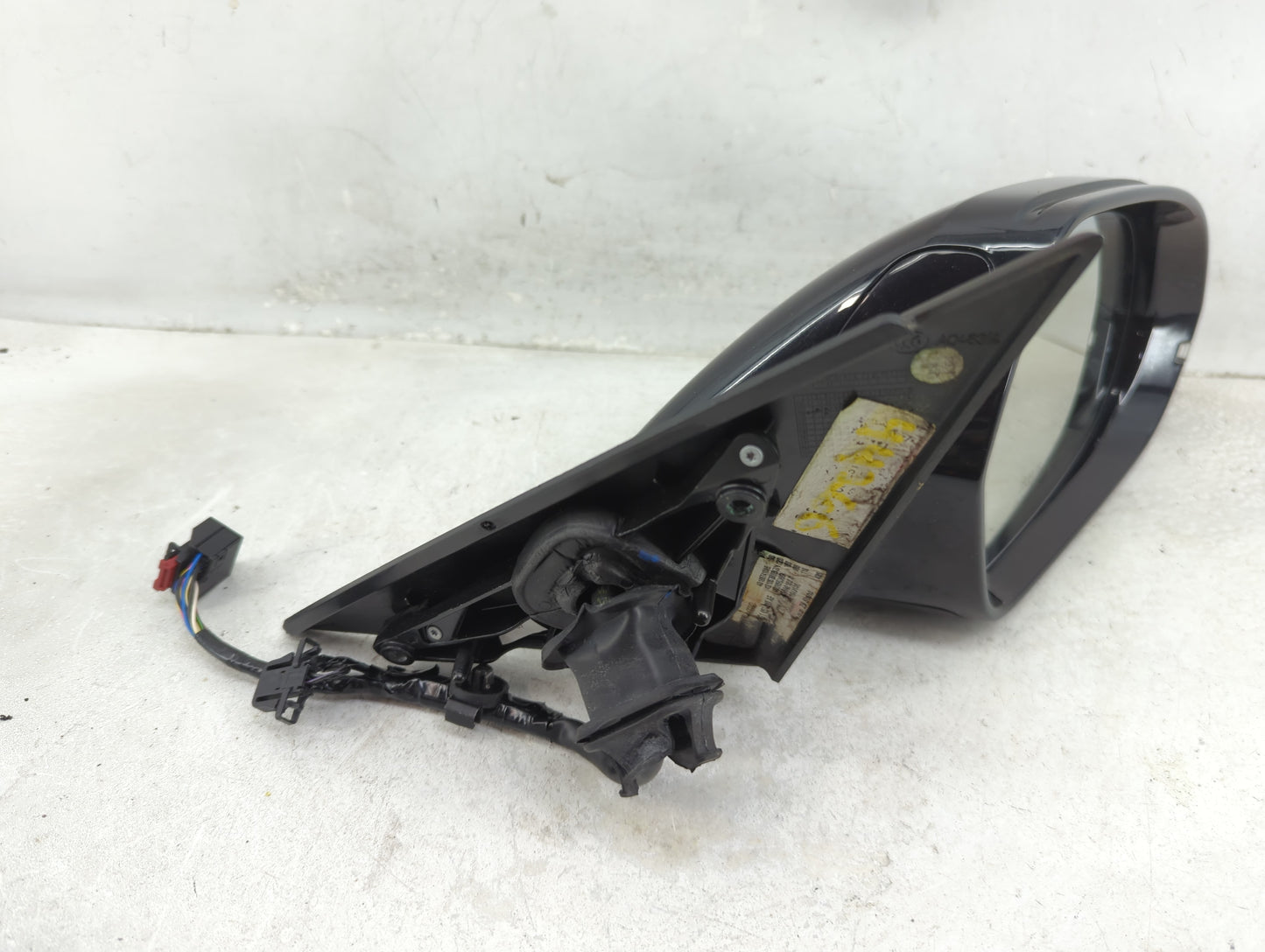 2012-2013 Audi A6 Driver Left Side View Manual Door Mirror Black - Oemusedautoparts1.com
