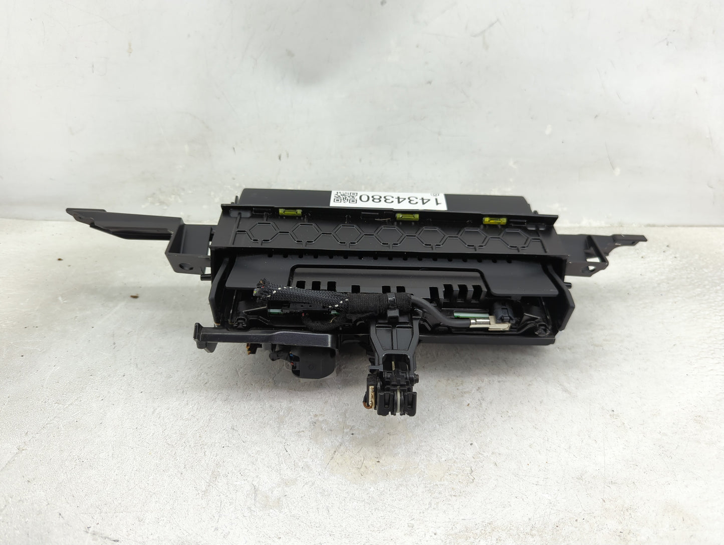 2012-2015 Audi A6 Information Display Screen Black - Oemusedautoparts1.com