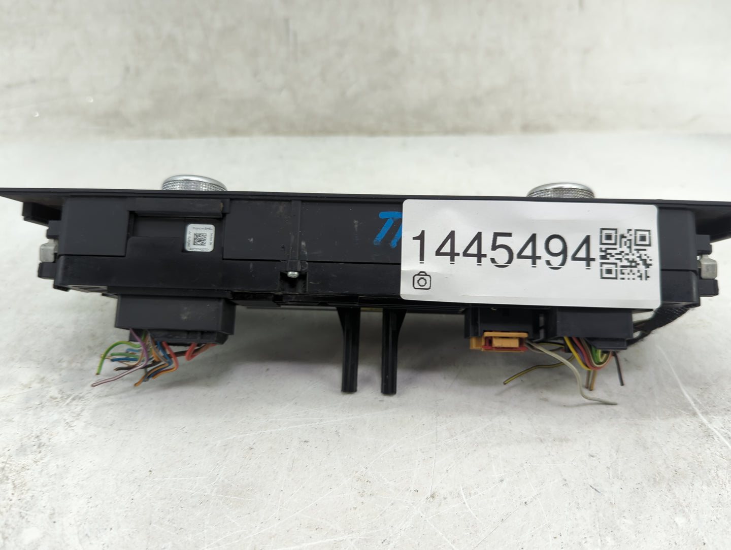 2013 Audi A6 Climate Control Module Temperature AC/Heater Replacement P/N:4G0820043AF A2C81395700 Fits OEM Used Auto Parts -