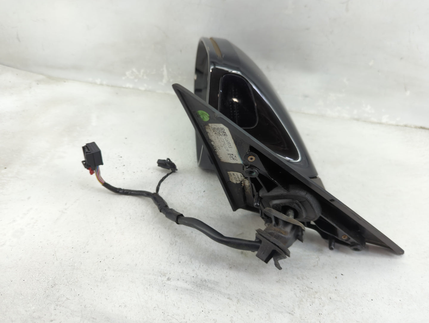 2012-2013 Audi A6 Driver Side View Mirror - Left Door Mirror OEM Used - Oemusedautoparts1.com