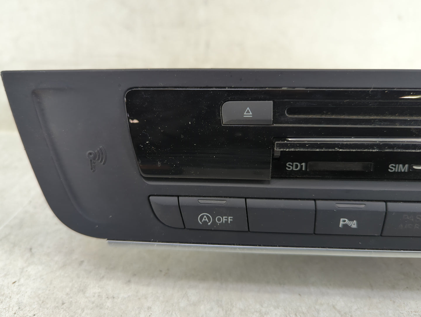 2012-2015 Audi A6 Radio AM FM Cd Player Receiver Replacement P/N:AD10-0169005 005WWDA0303 Fits Fits 2012 2013 2014 2015 OEM 