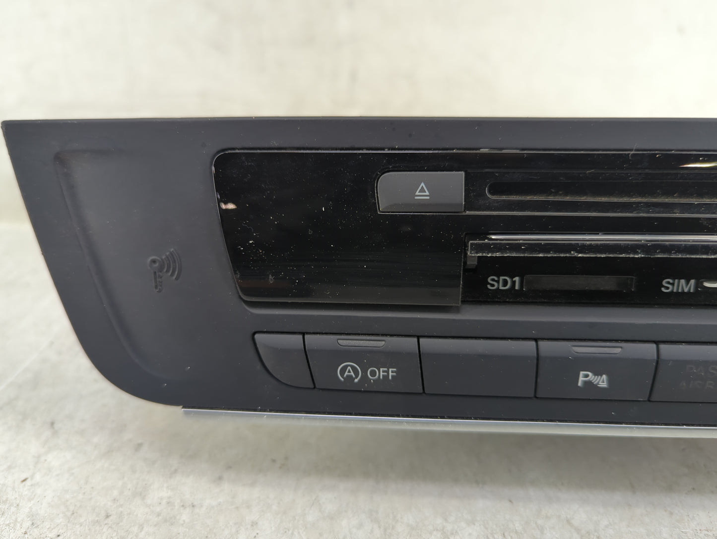 2012-2015 Audi A6 Radio AM FM Cd Player Receiver Replacement P/N:AD10-0169005 005WWDA0303 Fits Fits 2012 2013 2014 2015 OEM 