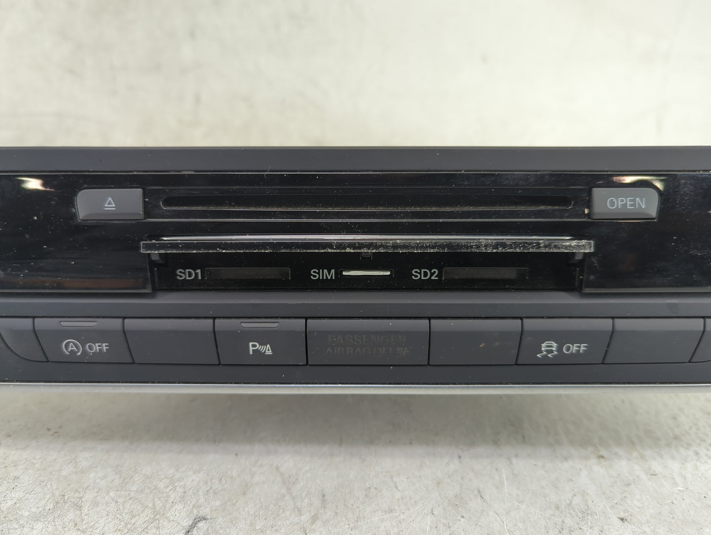 2012-2015 Audi A6 Radio AM FM Cd Player Receiver Replacement P/N:AD10-0169005 005WWDA0303 Fits Fits 2012 2013 2014 2015 OEM 