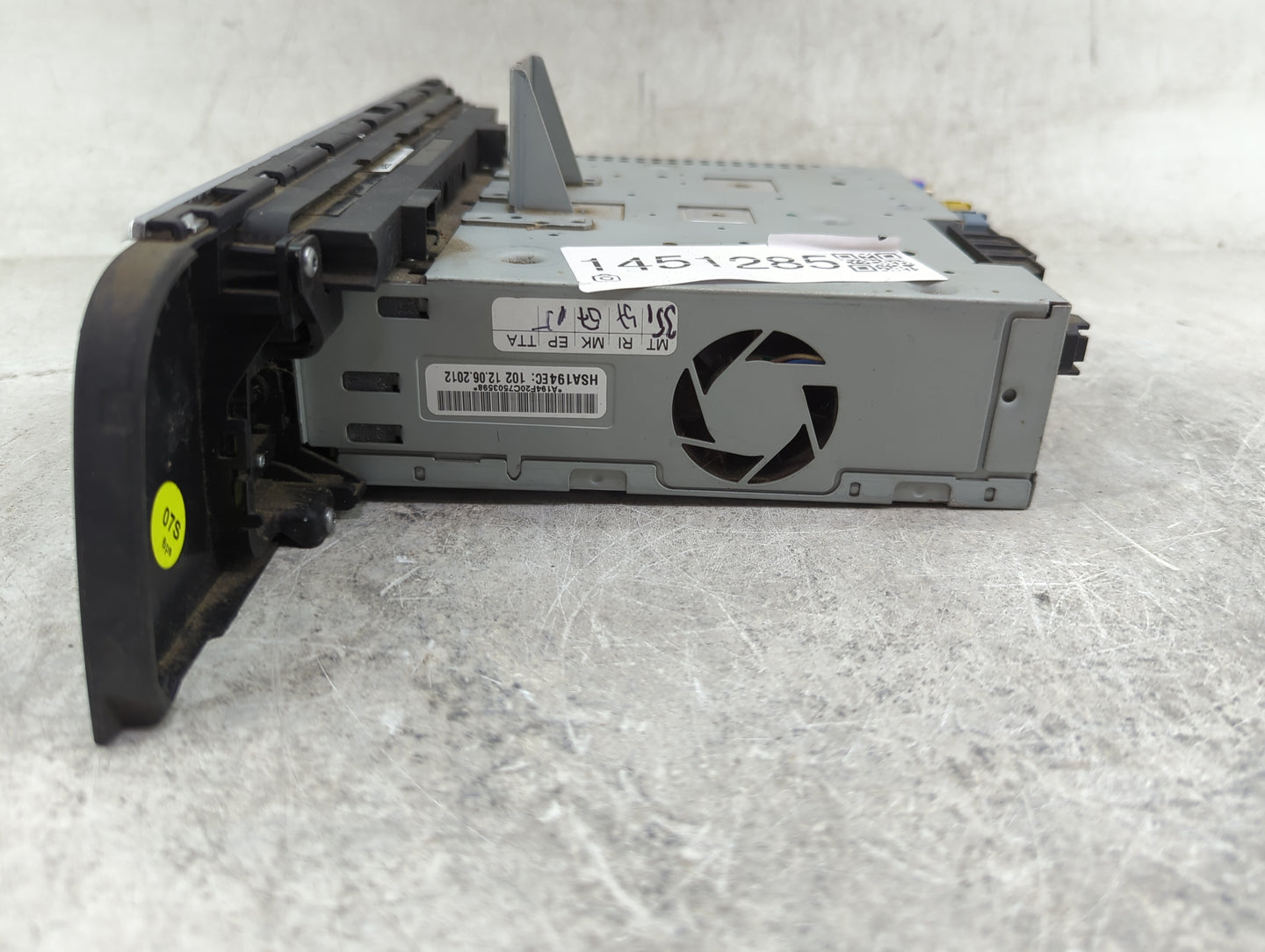 2012-2015 Audi A6 Radio AM FM Cd Player Receiver Replacement P/N:4G0035746B 8X0035110A Fits Fits 2012 2013 2014 2015 OEM Use