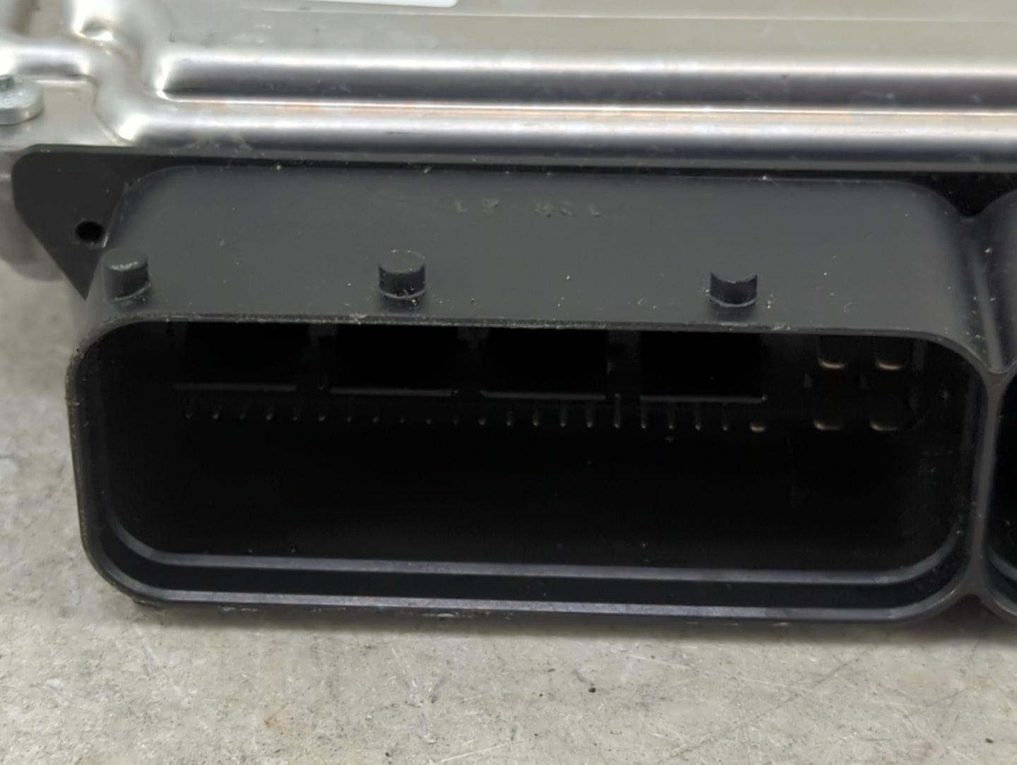 2013-2016 Audi A6 PCM Engine Control Computer ECU ECM PCU OEM P/N:4G0907115H 8K2907115L, 0261S08026 Fits Fits 2013 2014 2015