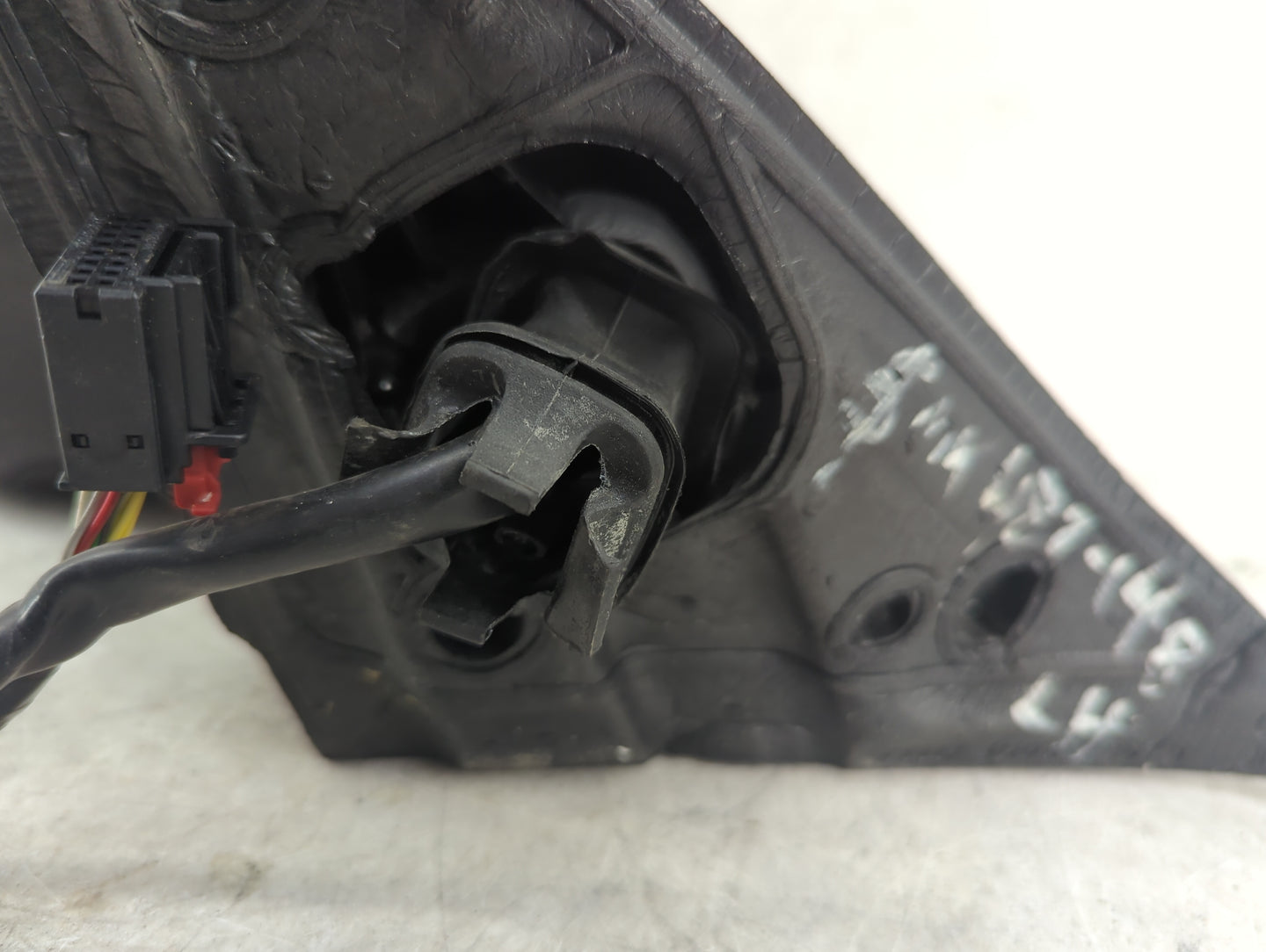 2012-2013 Audi A6 Driver Side View Mirror - Left Door Mirror OEM Used - Oemusedautoparts1.com