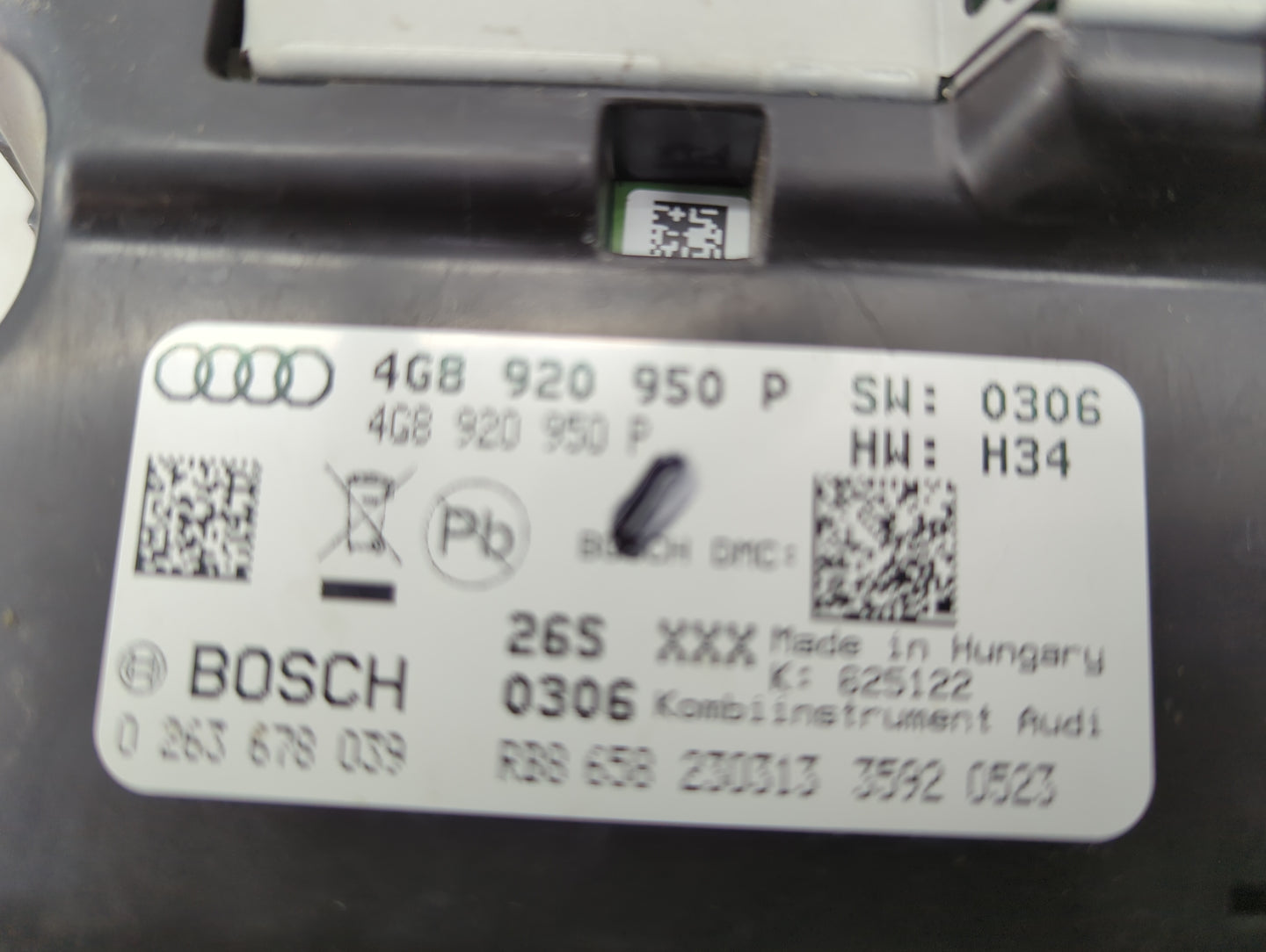 2012-2015 Audi A6 Instrument Cluster Speedometer Gauges P/N:4G8 920 950 P Miles: Fits Fits 2012 2013 2014 2015 OEM Used Auto
