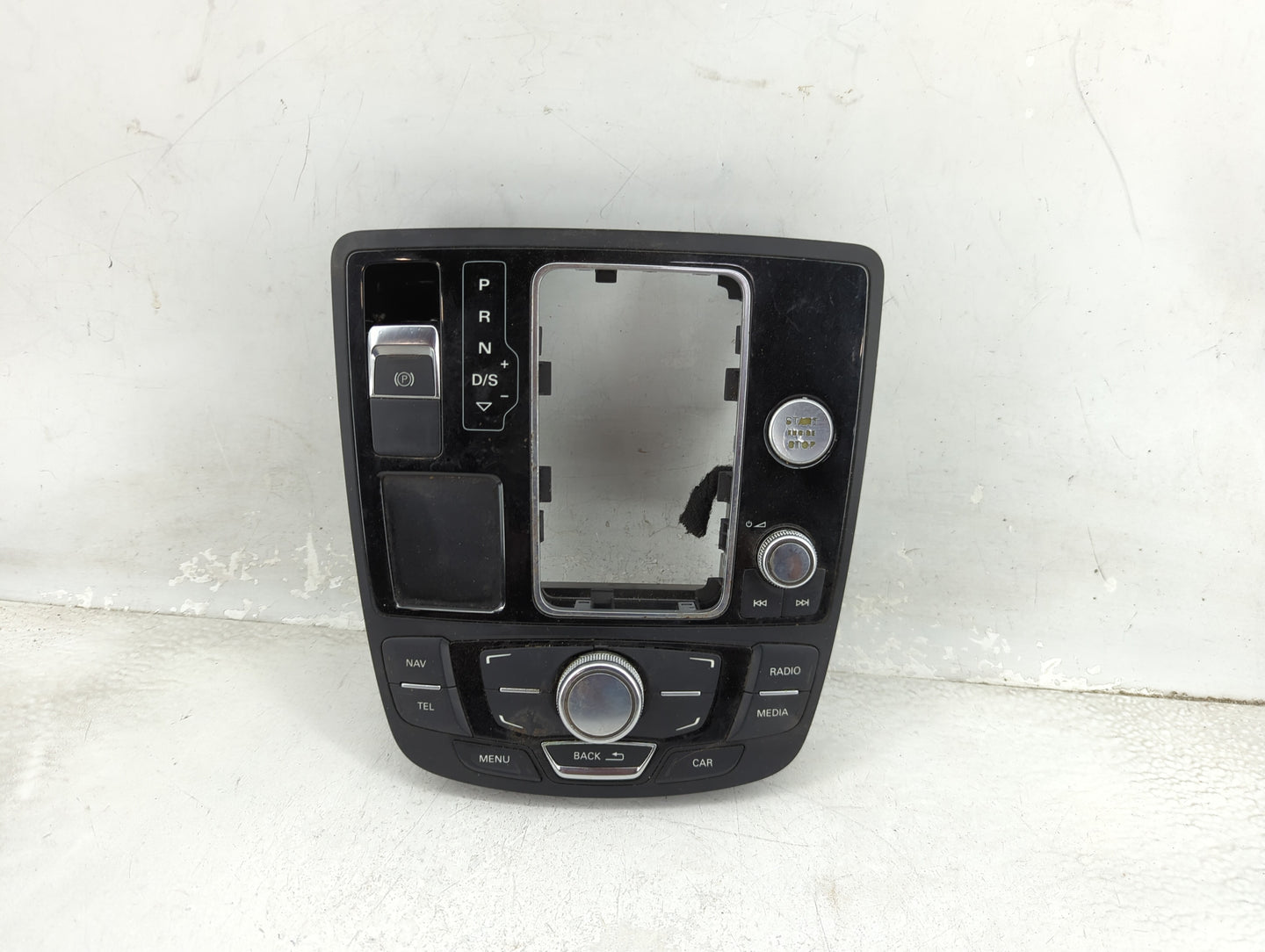 2012-2015 Audi A6 Radio Control Panel - Oemusedautoparts1.com