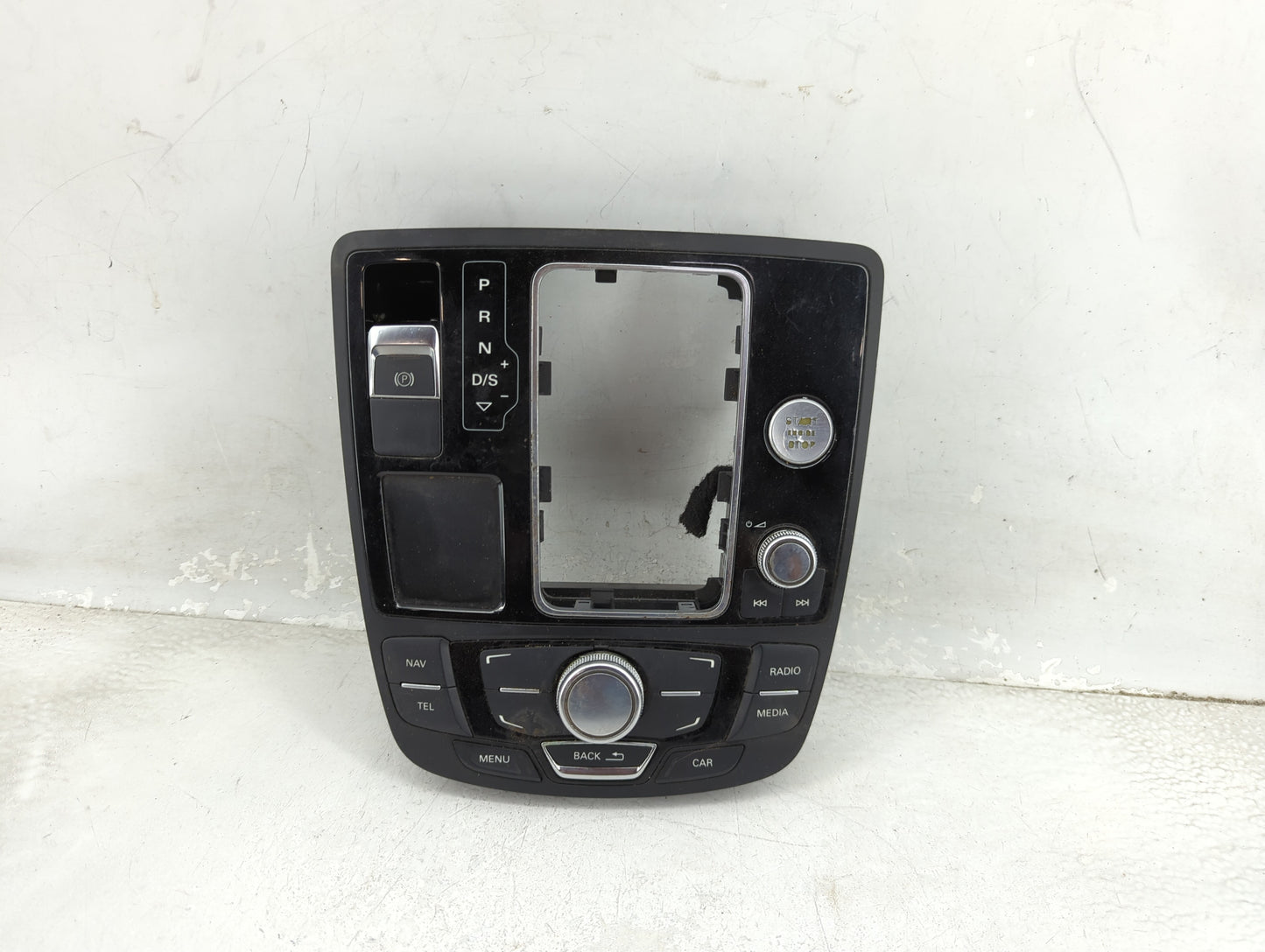 2012-2015 Audi A6 Radio Control Panel - Oemusedautoparts1.com