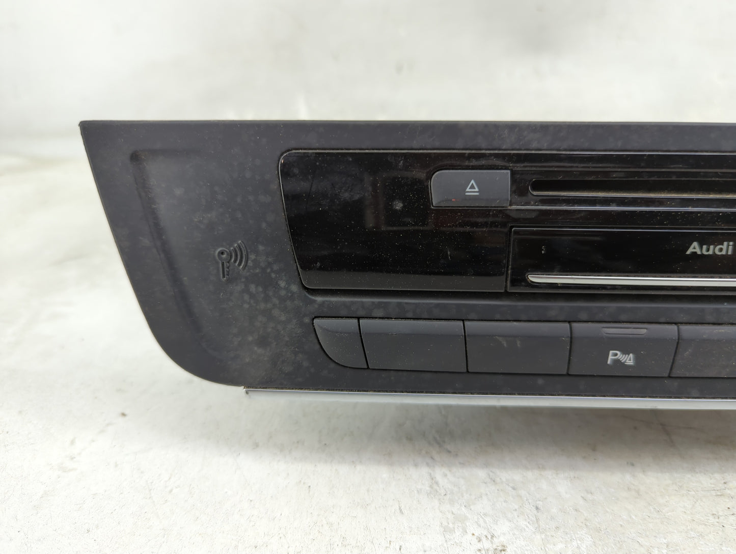 2012-2015 Audi A6 Radio AM FM Cd Player Receiver Replacement P/N:005WWDA0303 AD10-0169005 Fits Fits 2012 2013 2014 2015 OEM 