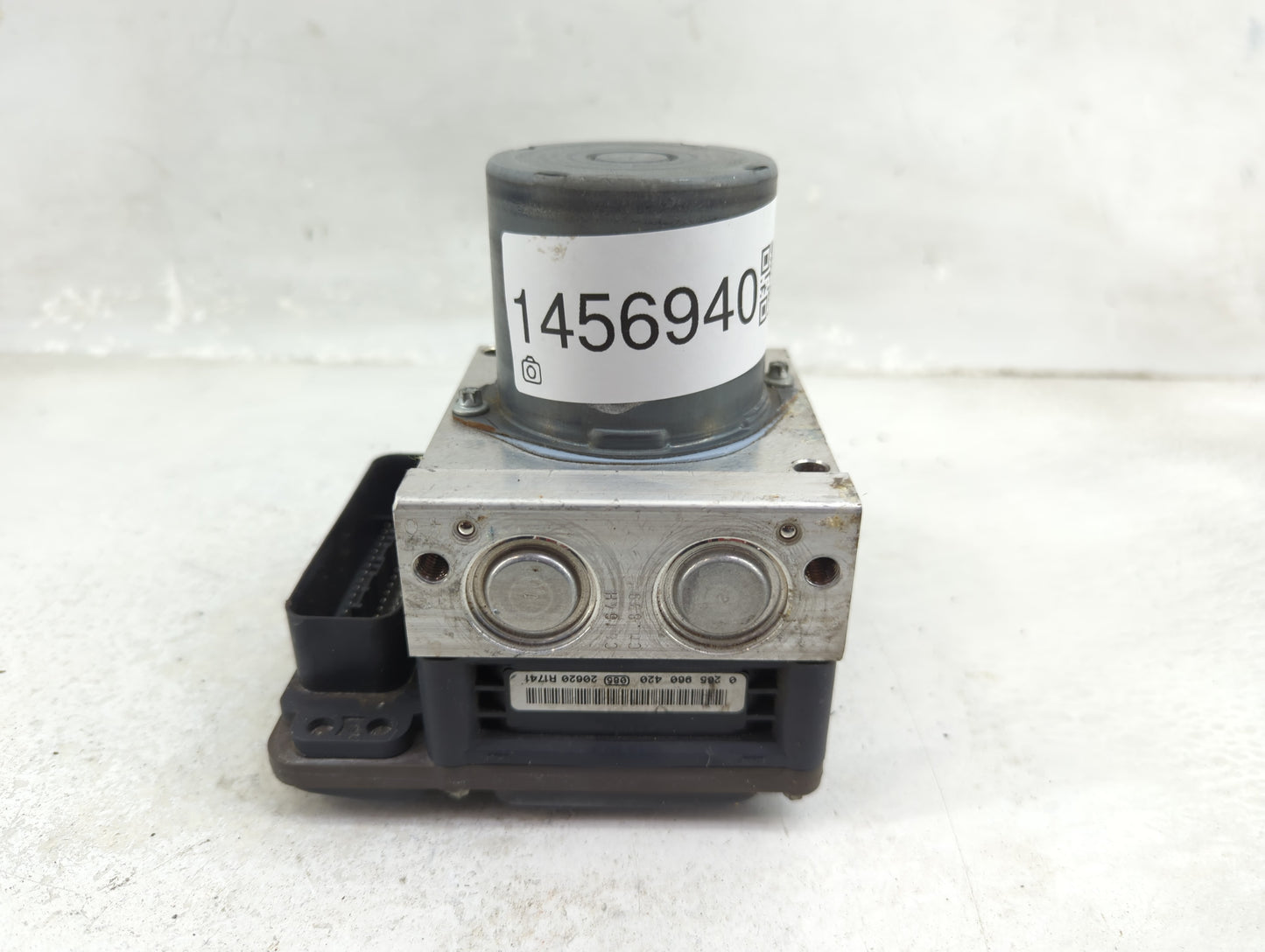2012-2013 Audi A6 ABS Pump Control Module Replacement P/N:4G0 907 379 H Fits Fits 2012 2013 2014 2015 OEM Used Auto Parts - 