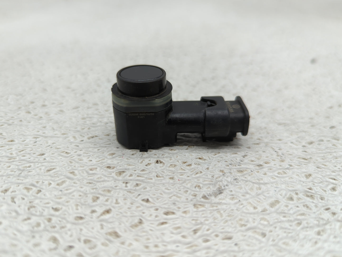 2013 Audi A6 Front Park Assist Sensor Black - Oemusedautoparts1.com