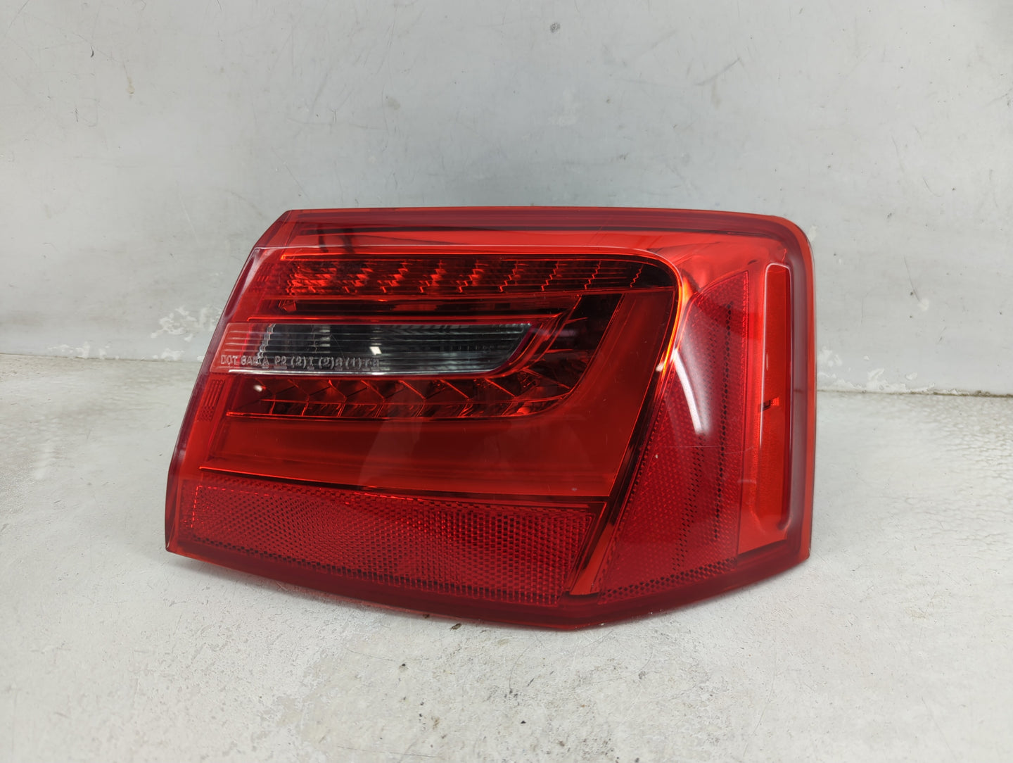 2012-2015 Audi A6 Tail Light Assembly Passenger Right OEM P/N:90003930 Fits Fits 2012 2013 2014 2015 OEM Used Auto Parts - O