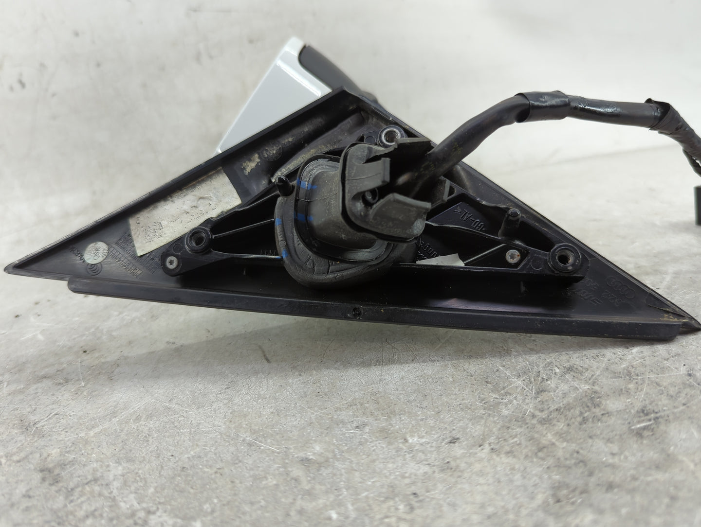 2012-2013 Audi A6 Passenger Side View Mirror - Right Door Mirror OEM Used - Oemusedautoparts1.com