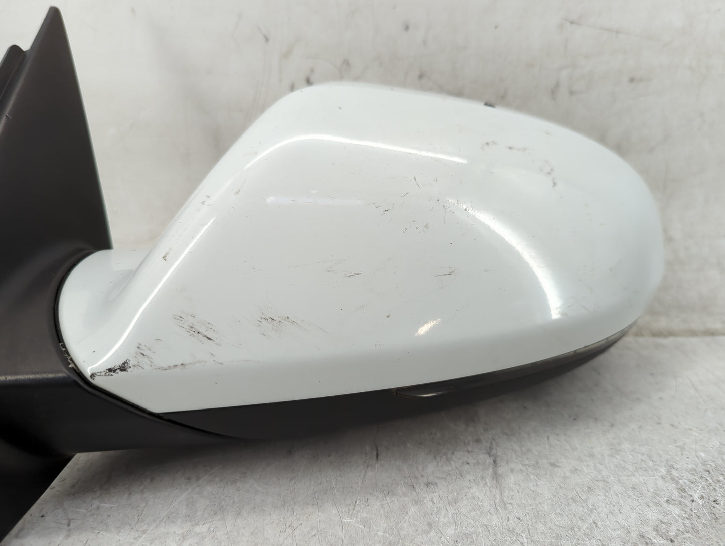 2012-2013 Audi A6 Driver Side View Mirror - Left Door Mirror OEM Used - Oemusedautoparts1.com