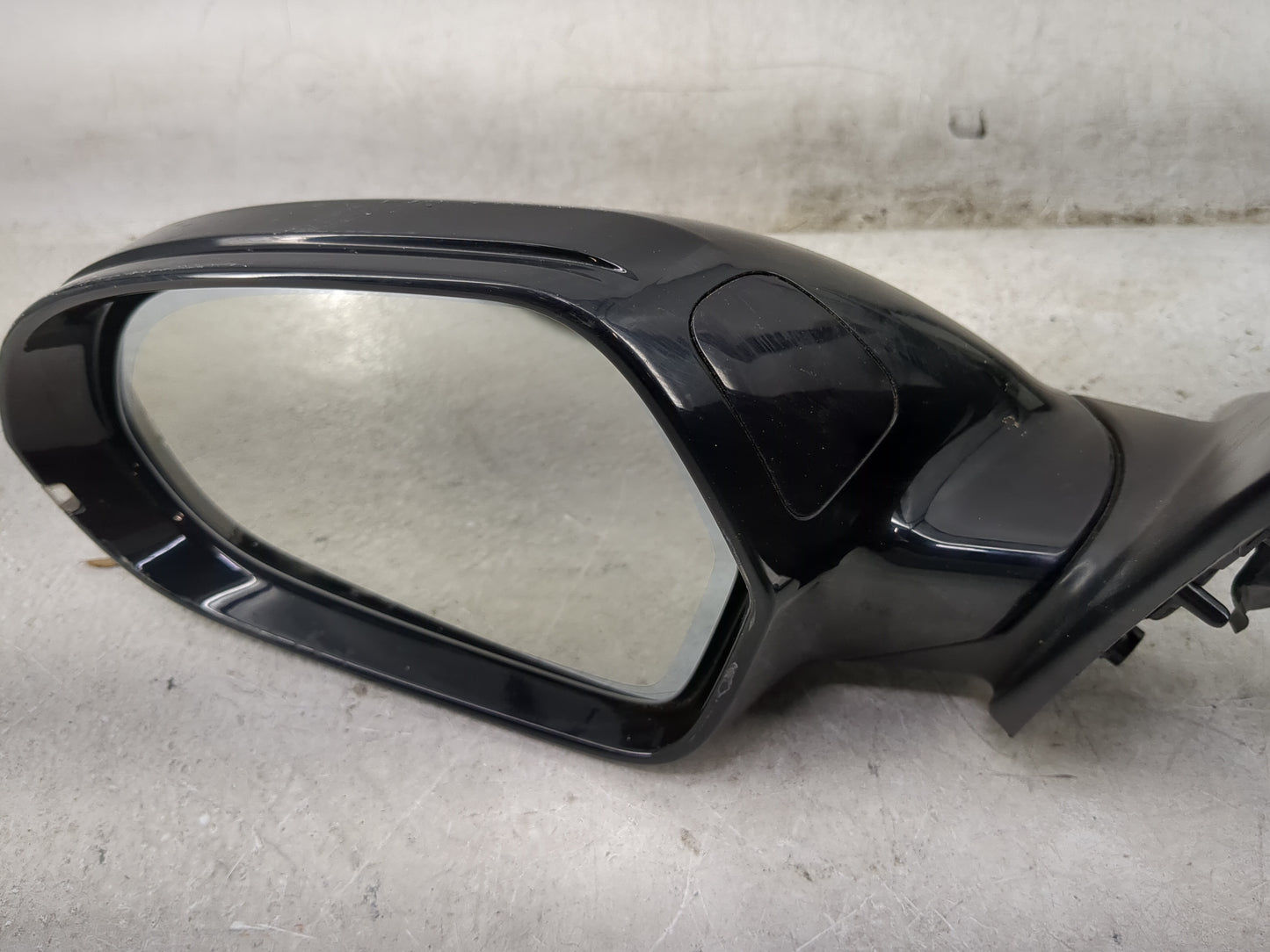 2012-2013 Audi A6 Driver Side View Mirror - Left Door Mirror OEM Used - Oemusedautoparts1.com
