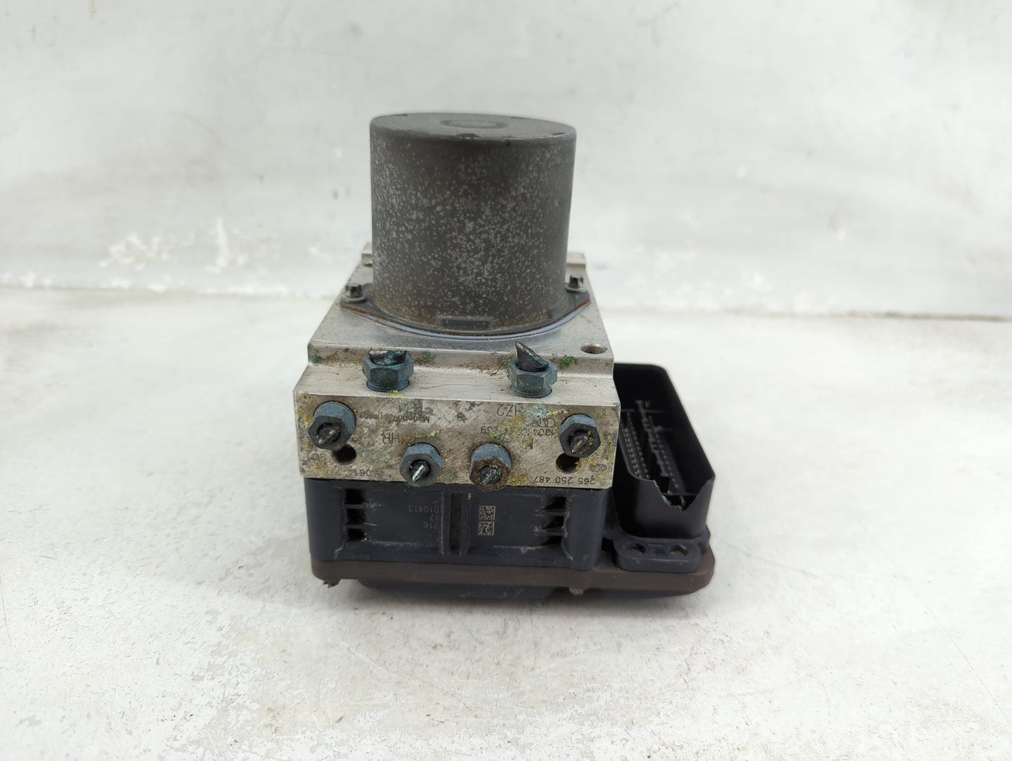 2012-2013 Audi A6 ABS Pump Control Module Replacement P/N:4G0907379H 0265250487, 0265005420 Fits Fits 2012 2013 2014 2015 OE