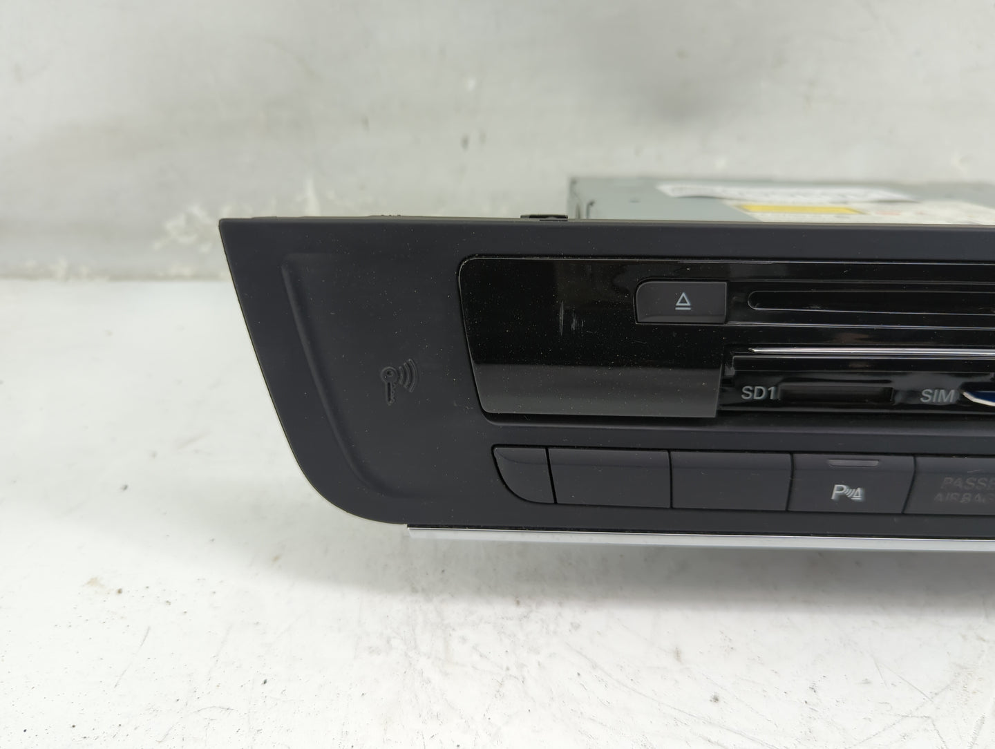 2013 Audi A6 Radio AM FM Cd Player Receiver Replacement P/N:RCPHAMM10-0514 Fits OEM Used Auto Parts - Oemusedautoparts1.com
