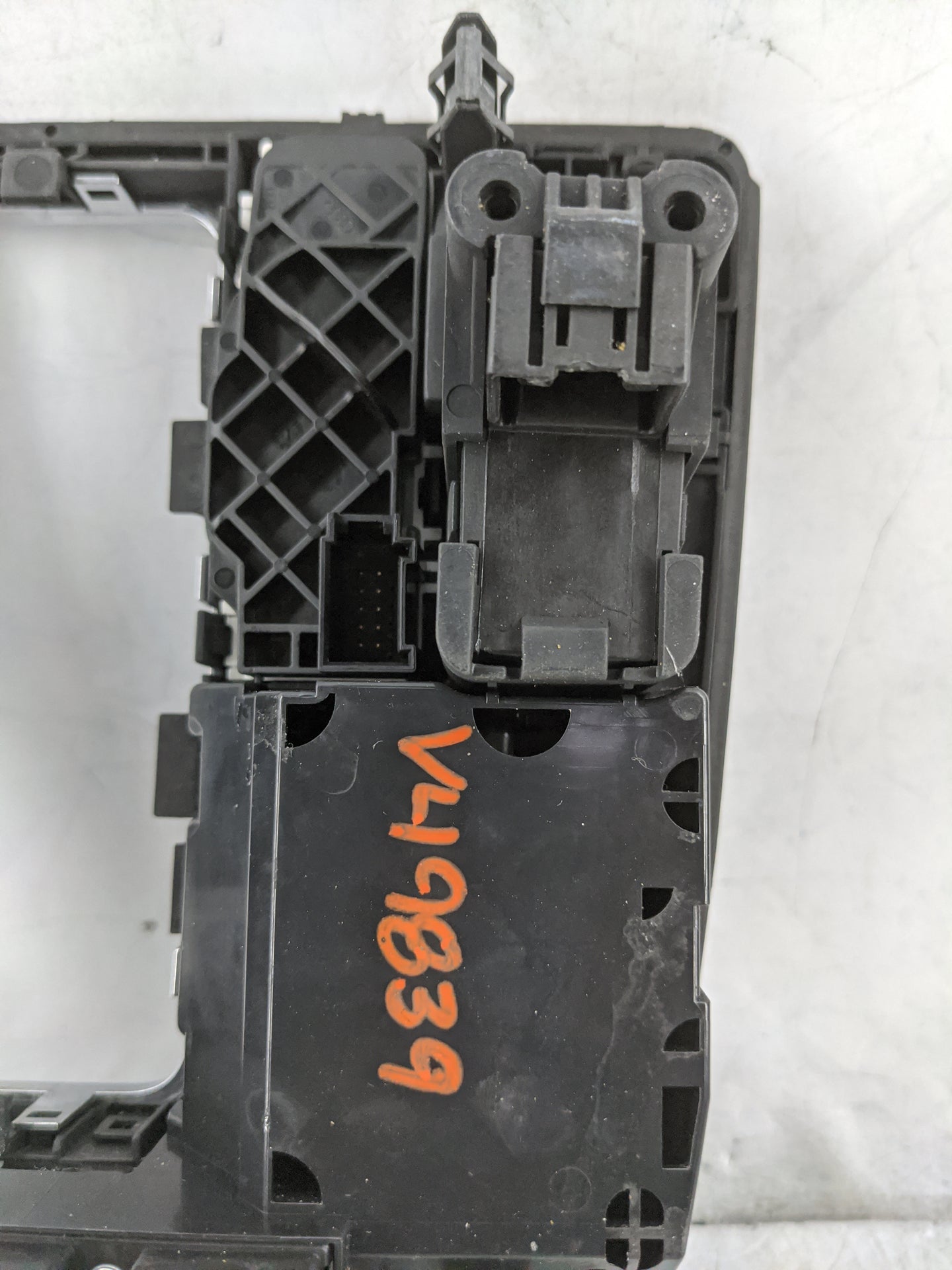 2012-2015 Audi A6 Radio Control Panel 1478279 - Oemusedautoparts1.com