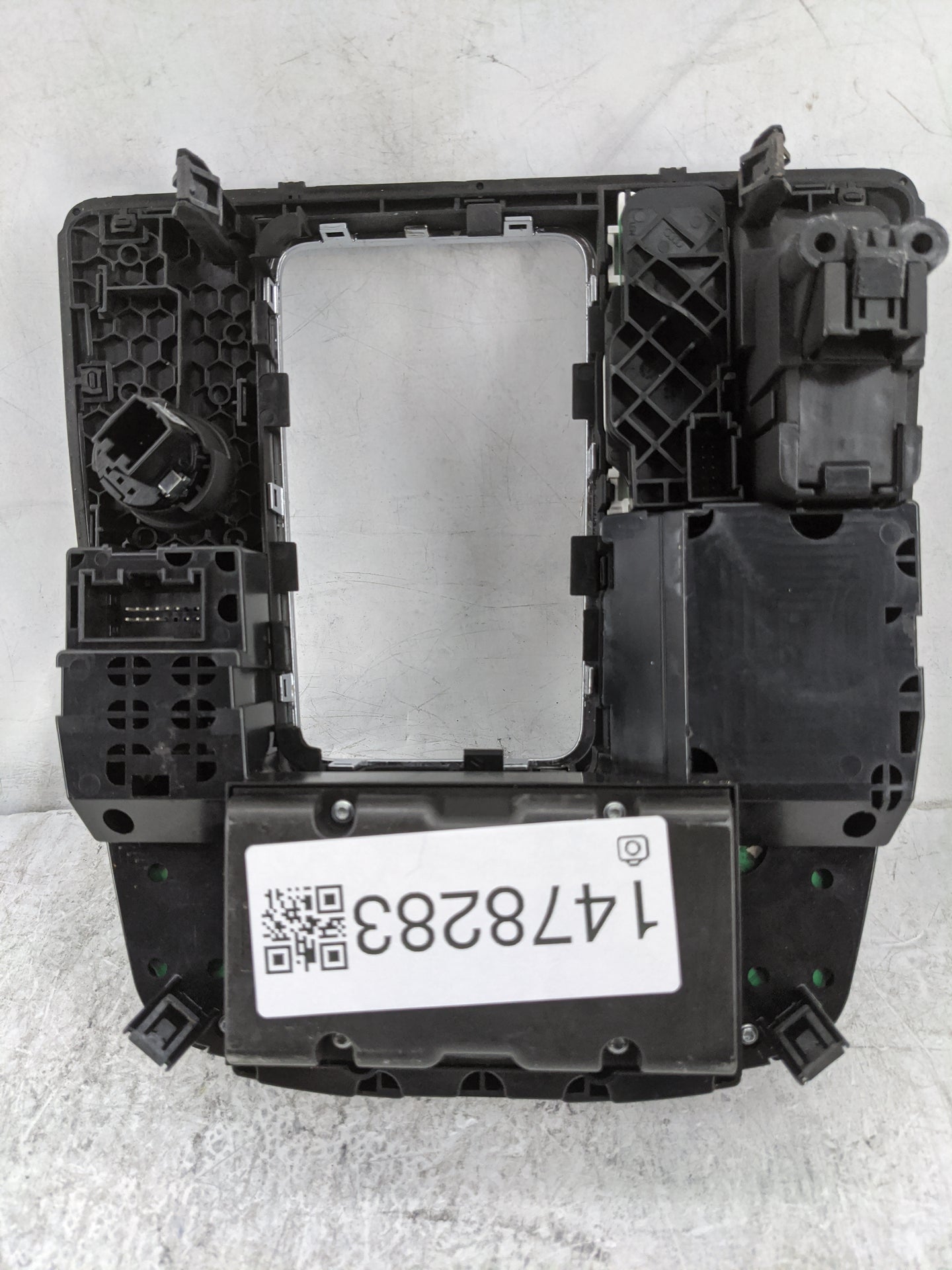 2012-2015 Audi A6 Radio Control Panel 1478283 - Oemusedautoparts1.com