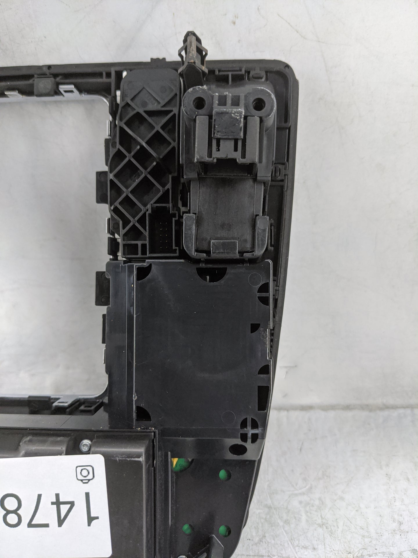 2012-2015 Audi A6 Radio Control Panel 1478283 - Oemusedautoparts1.com
