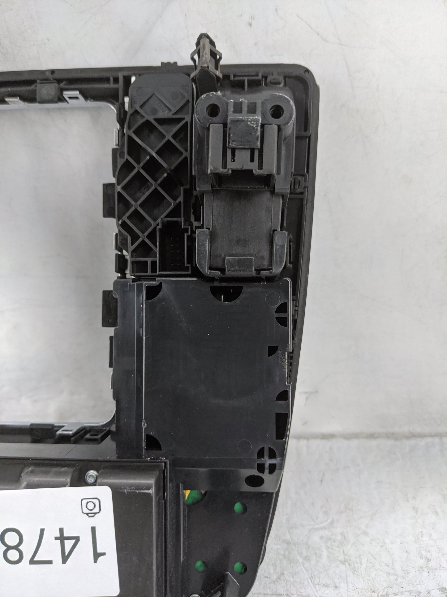 2012-2015 Audi A6 Radio Control Panel 1478283 - Oemusedautoparts1.com