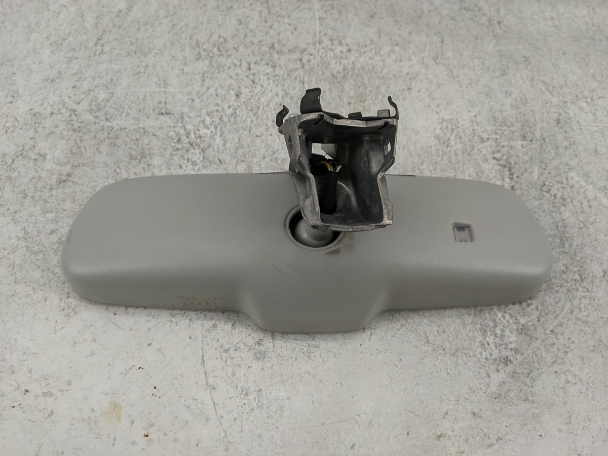 2013 Audi A6 Interior Rear View Mirror Replacement OEM P/N:062512 E13 027507, 8T0857511AB, 40858583, 905-3116 Fits OEM Used 