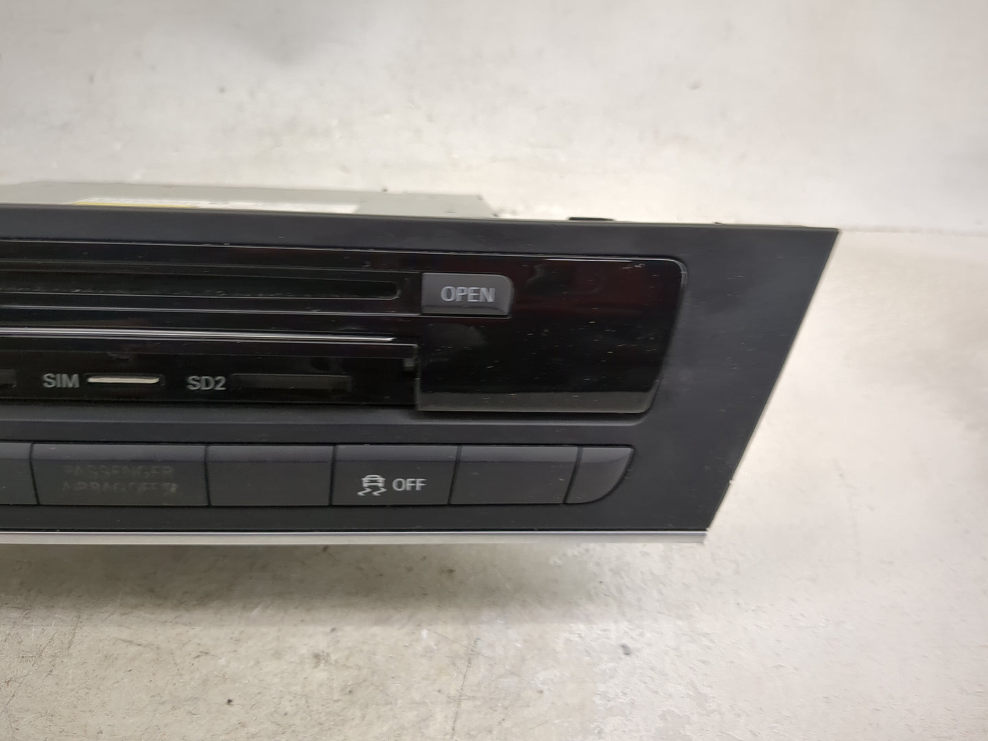 2012-2015 Audi A6 Radio AM FM Cd Player Receiver Replacement P/N:4G0035746B 4G0 035 746 B Fits Fits 2012 2013 2014 2015 OEM 