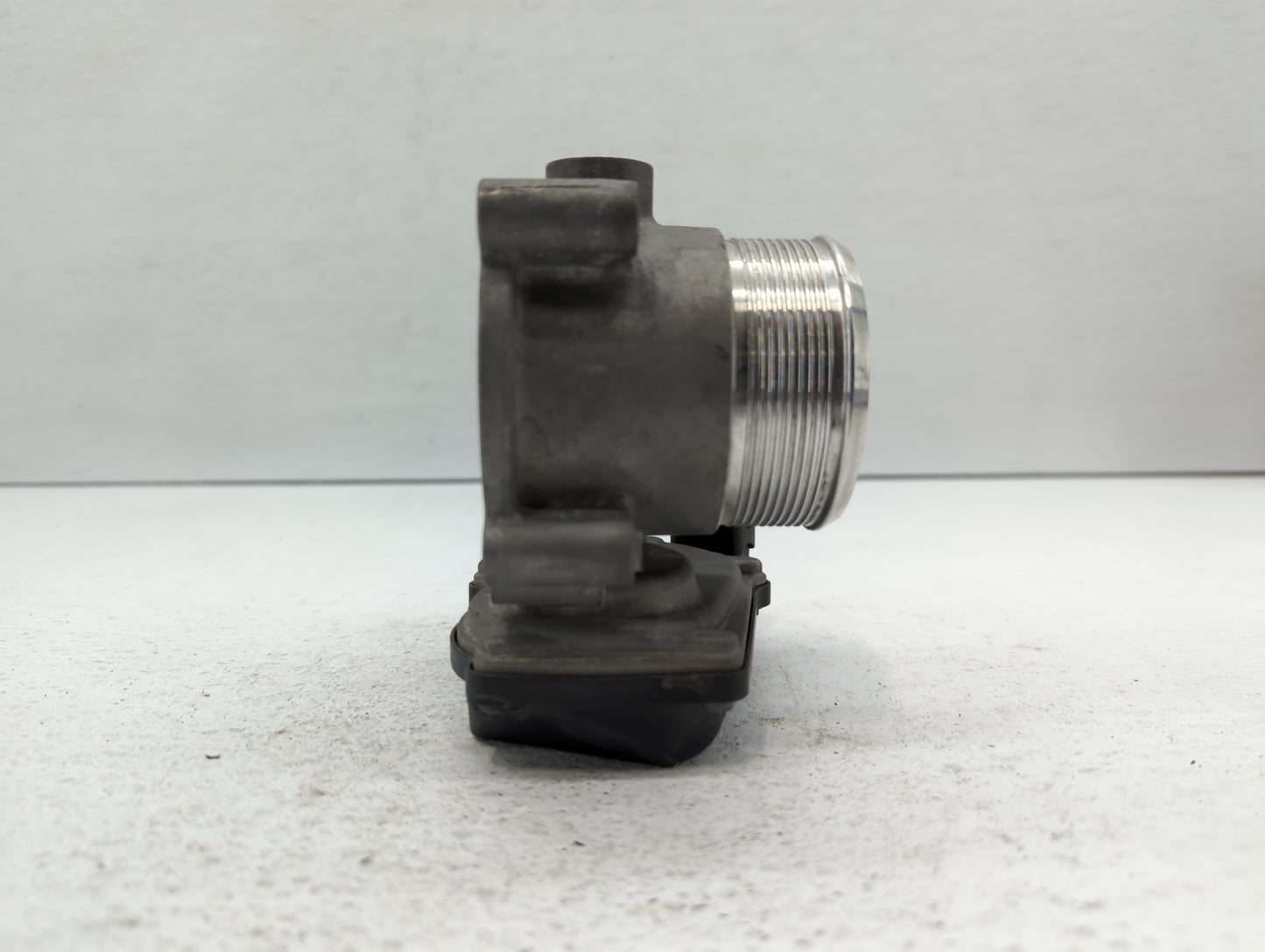 2012-2018 Audi A6 Throttle Body P/N:06F 133 062 Q Fits OEM Used Auto Parts - Oemusedautoparts1.com