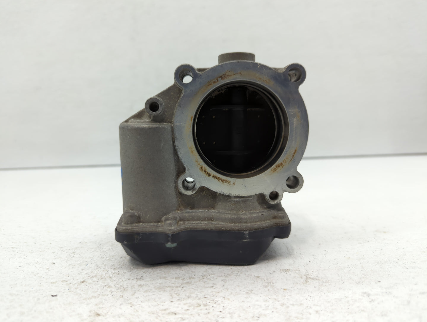 2012-2018 Audi A6 Throttle Body P/N:06F 133 062 Q Fits OEM Used Auto Parts - Oemusedautoparts1.com