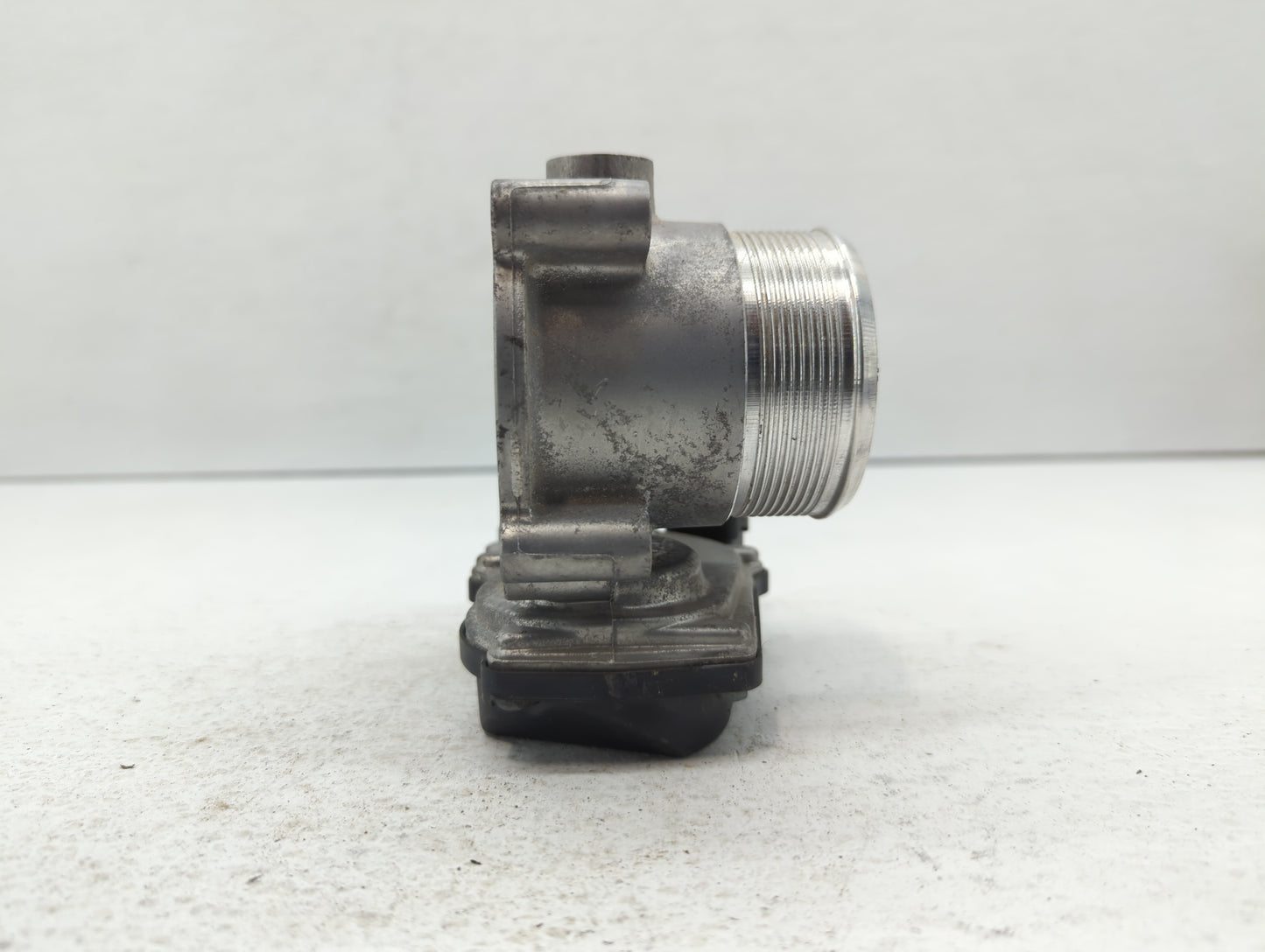 2012-2018 Audi A6 Throttle Body P/N:06F 133 062 Q Fits OEM Used Auto Parts - Oemusedautoparts1.com