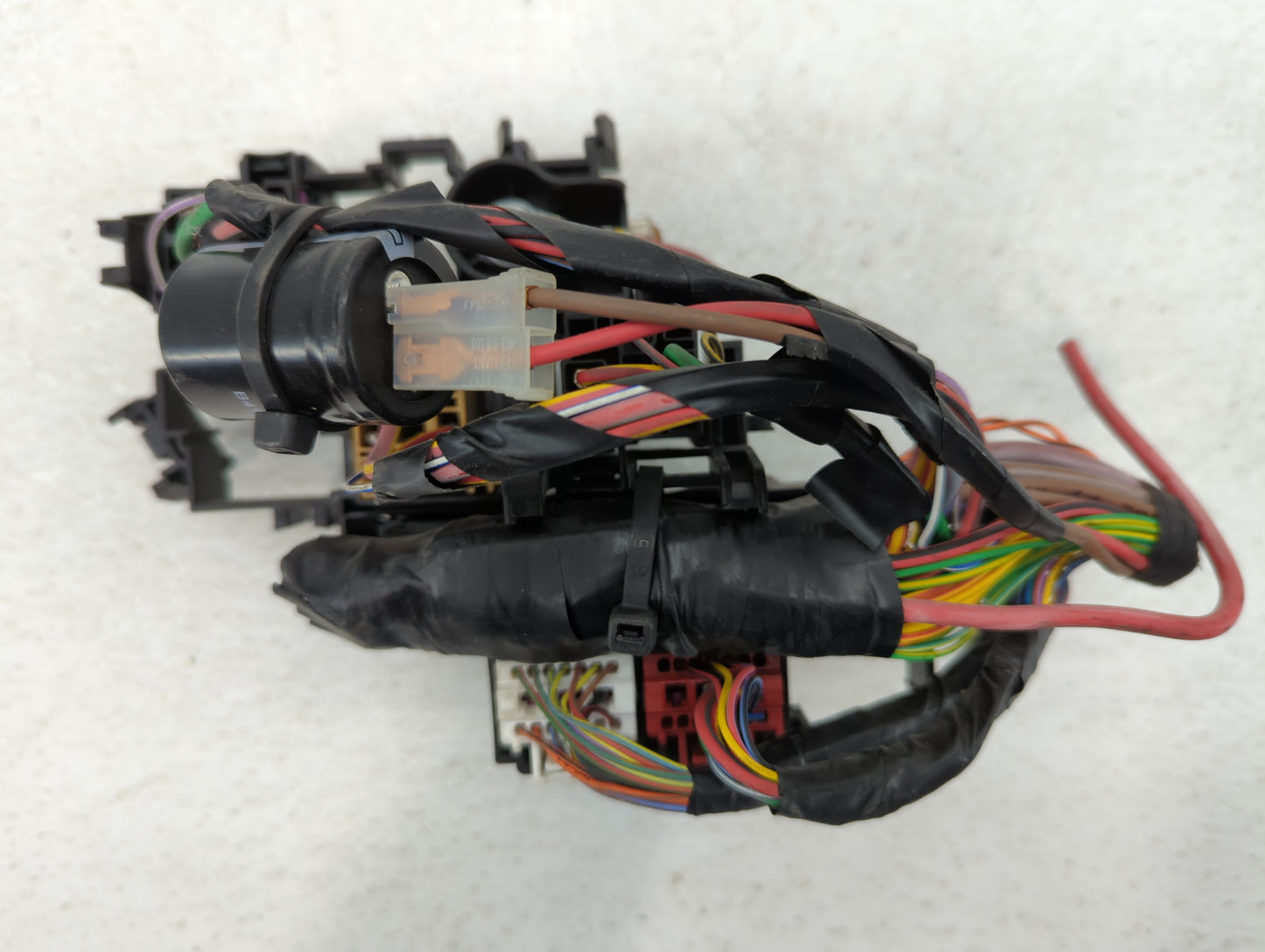 2012-2018 Audi A6 Fusebox Fuse Box Panel Relay Module P/N:PA66-GF Fits Fits 2011 2012 2013 2014 2015 2016 2017 2018 OEM Used