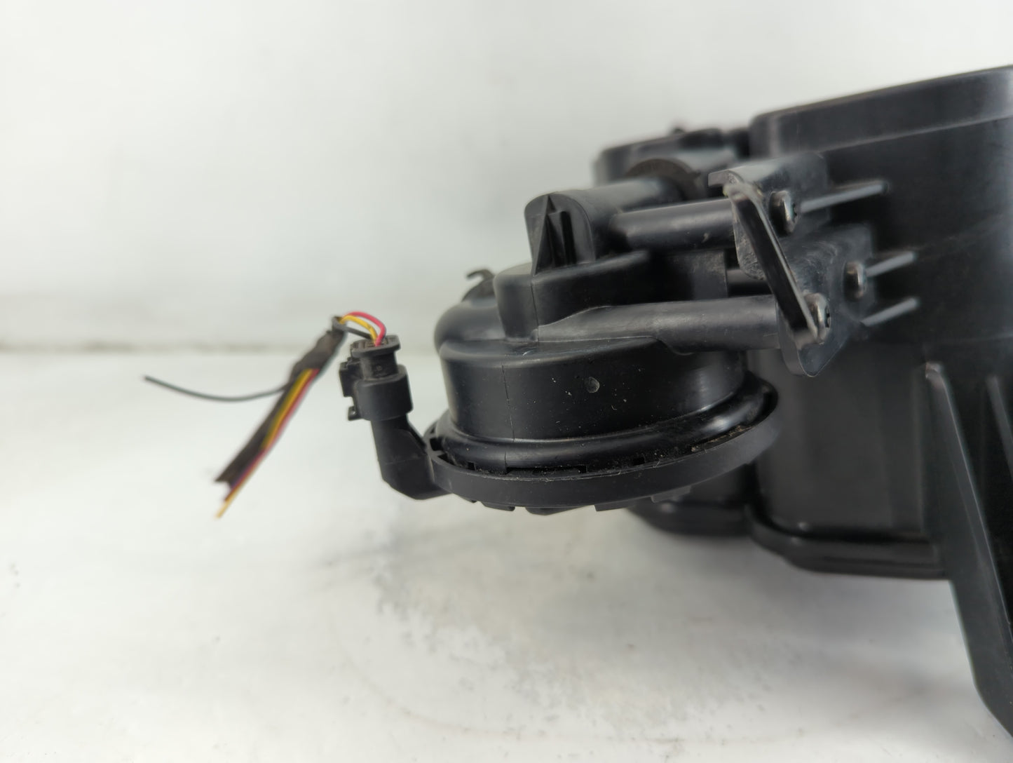 2013 Audi A6 Fuel Vapor Charcoal Canister - Oemusedautoparts1.com