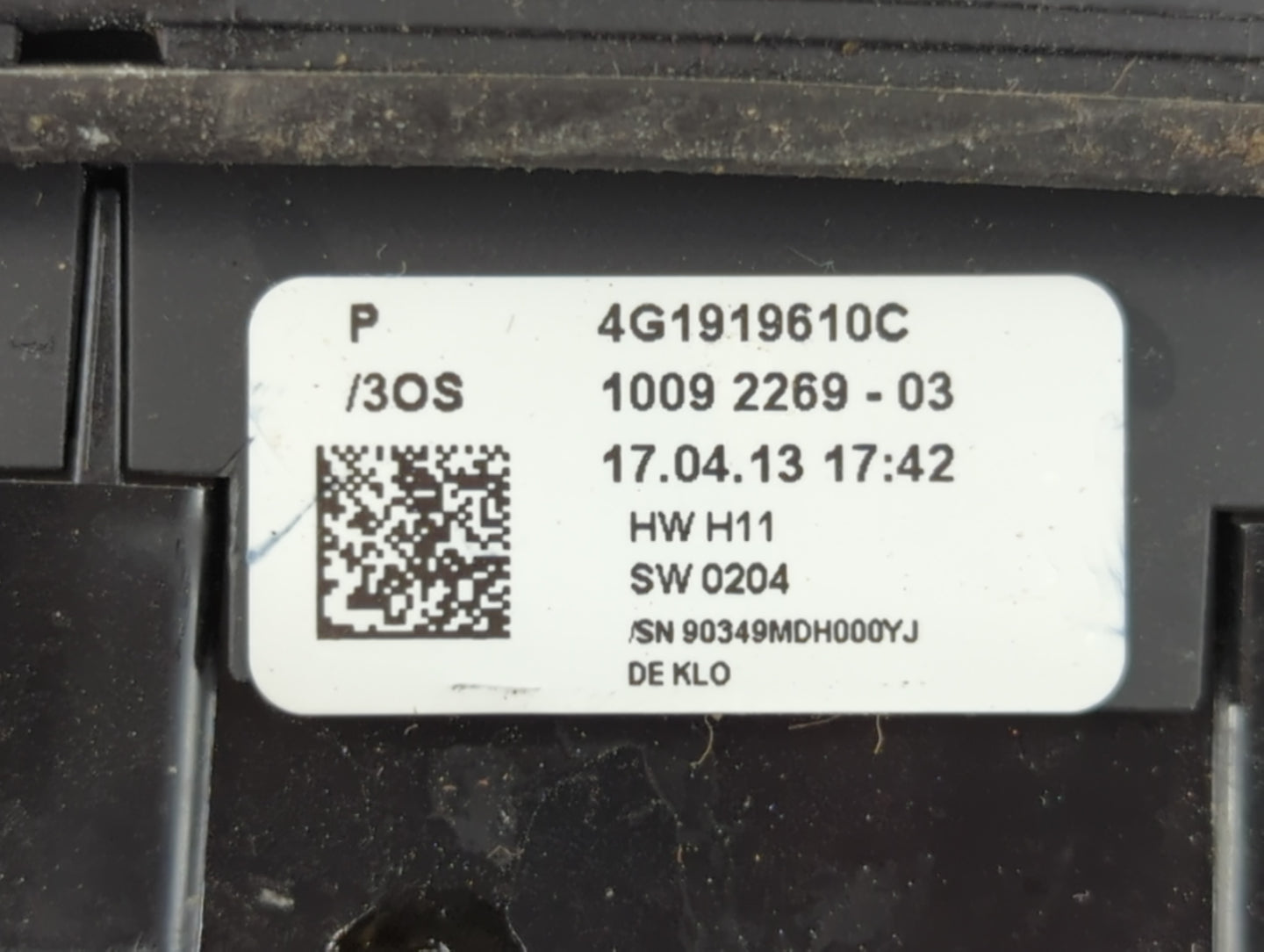 2012-2013 Audi A6 Radio Control Panel - Oemusedautoparts1.com