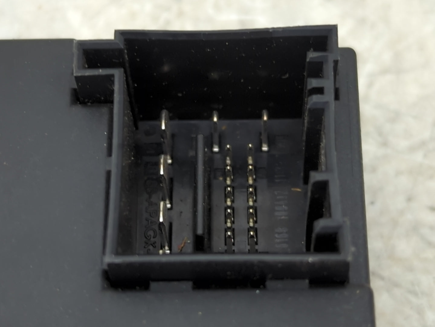 2013 Audi A7 Body Control Module Bcm 4g8959252 - Oemusedautoparts1.com